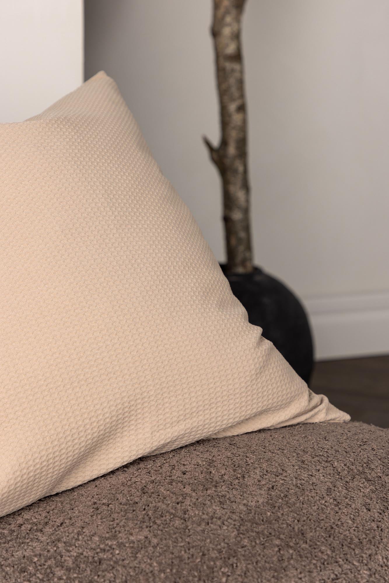 Celine Kissenbezug von Venture Home: Luxuriöses Design für Ihr Sofa.