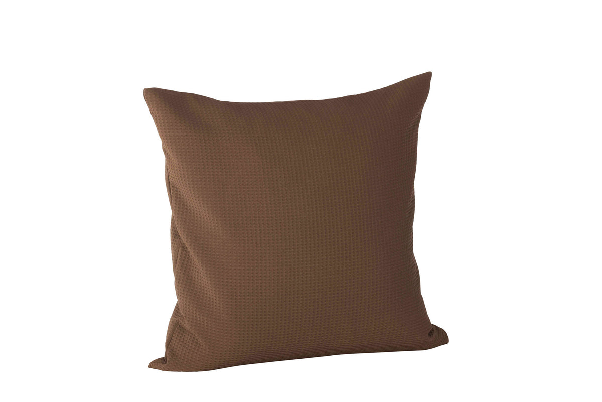 Celine Kissenbezug in Dunkelbraun präsentiert im Onlineshop von KAQTU Design AG. Deko Kissenbezug ist von Venture Home