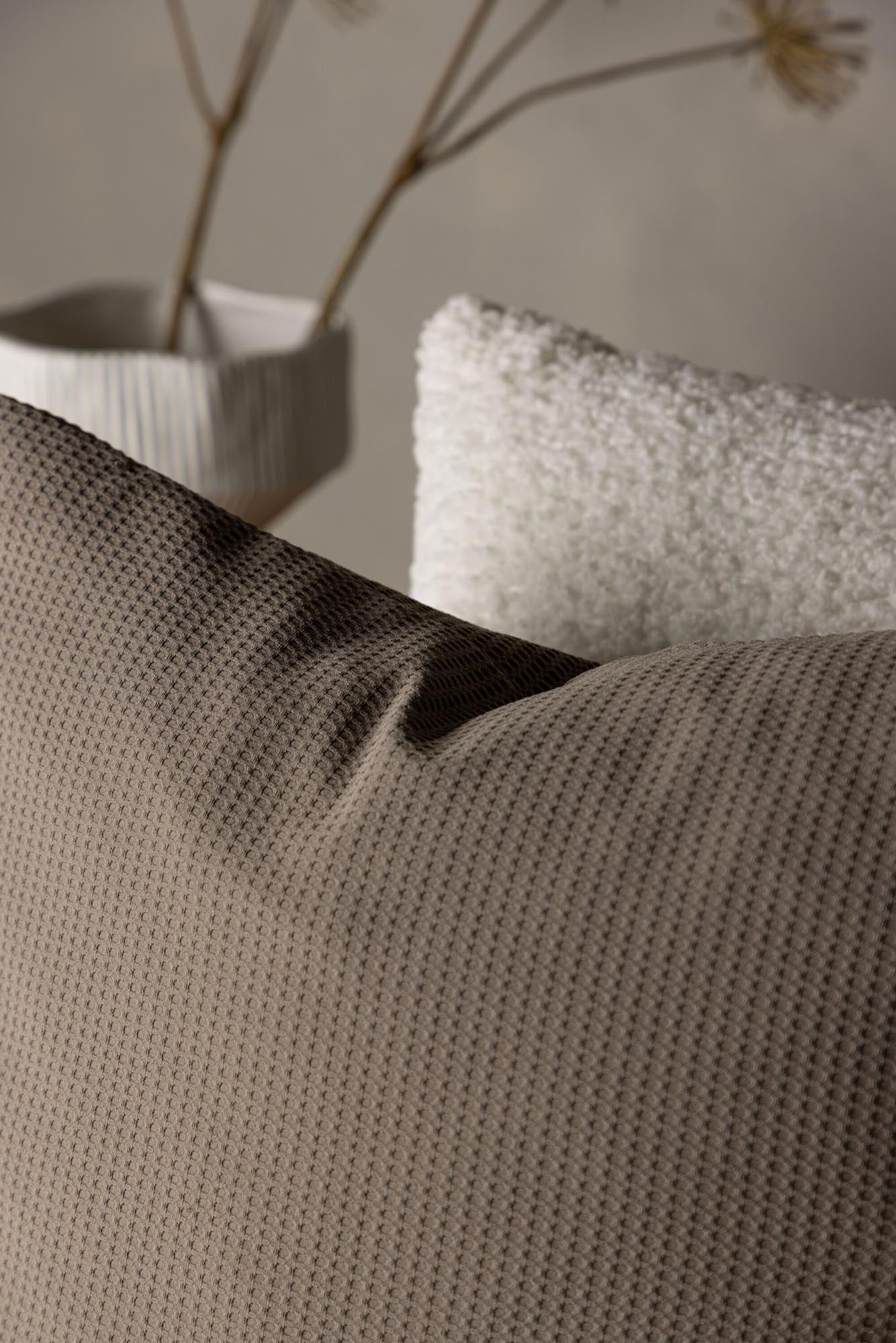 Celine Kissenbezug: Eleganz trifft Komfort für Ihr Zuhause.