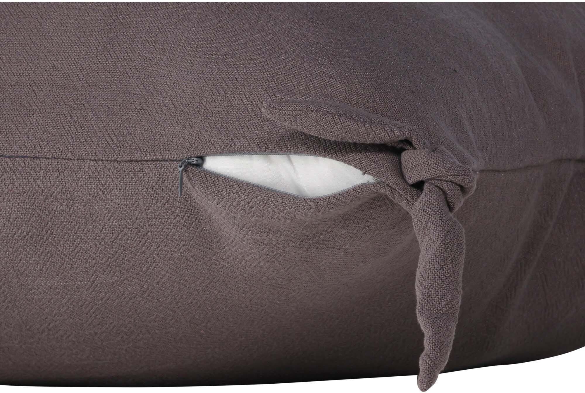 Eleganter Nora Kissenbezug von Venture Home in dezentem Beige.