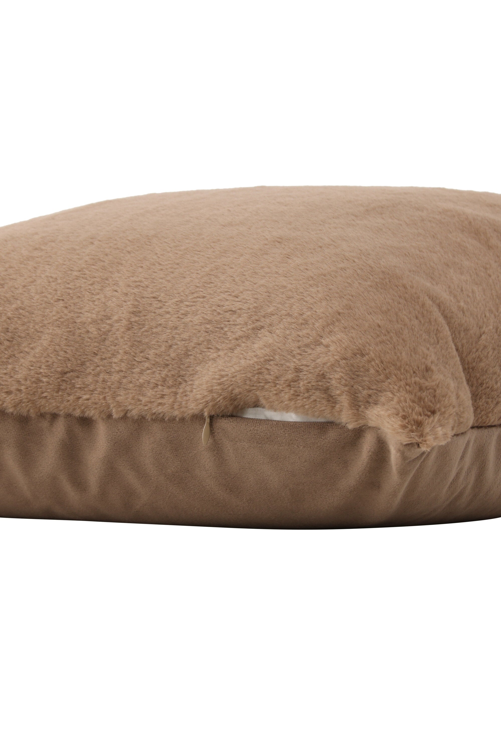 Thea Kissenbezug in Braun präsentiert im Onlineshop von KAQTU Design AG. Deko Kissenbezug ist von Venture Home