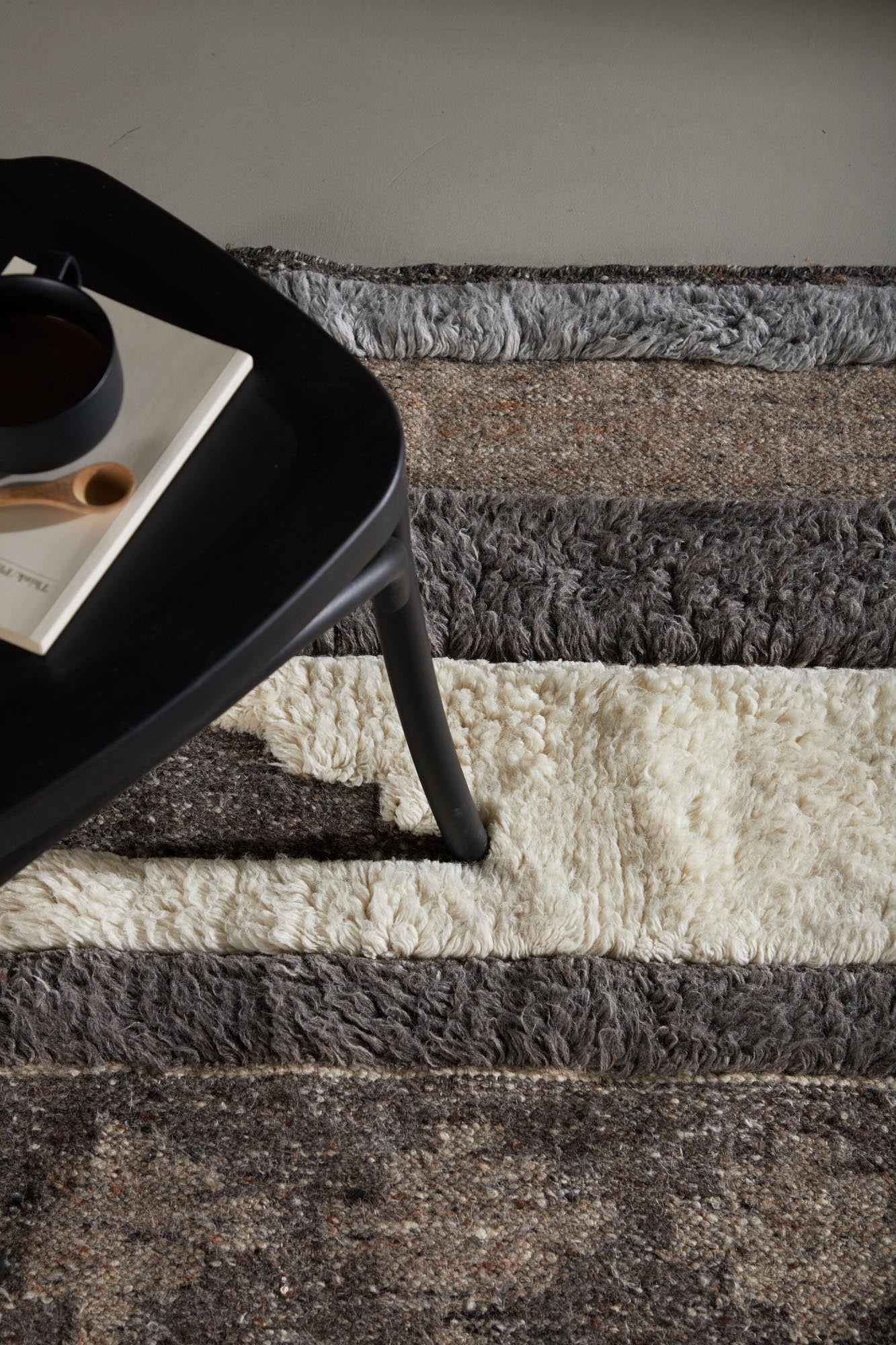 Vincent Teppich in Weiss präsentiert im Onlineshop von KAQTU Design AG. Teppich ist von Venture Home
