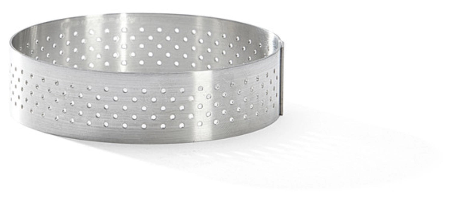 Perforierter Tortenring von de Buyer mit 8,5 cm Durchmesser und 2 cm Höhe, perfekt für das Backen von feinen Torten und Desserts.