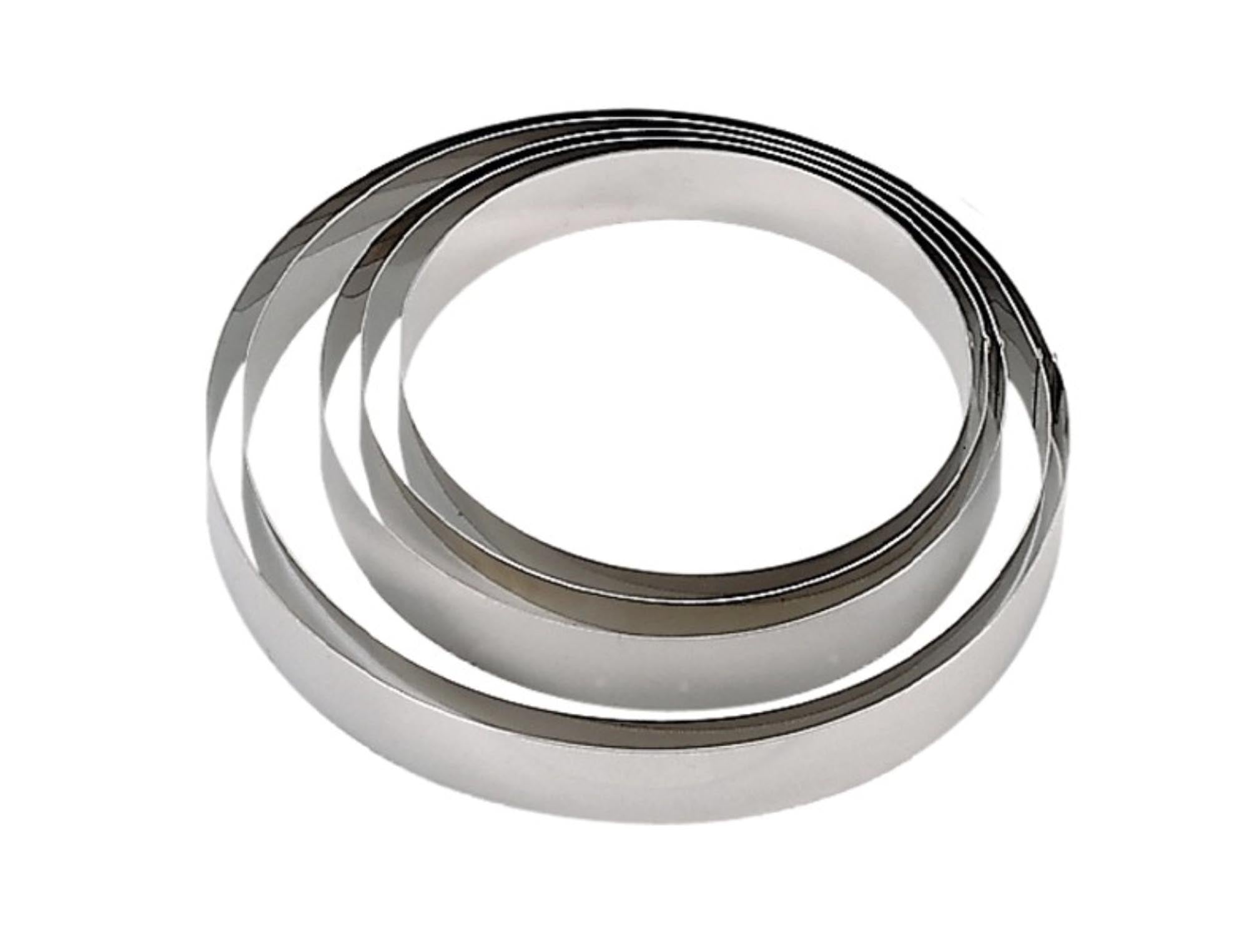 Entdecken Sie den de Buyer Tortenring Ø12cm H: 4.5cm – ideal für perfekte Torten, langlebig aus Edelstahl, leicht zu reinigen und vielseitig einsetzbar.