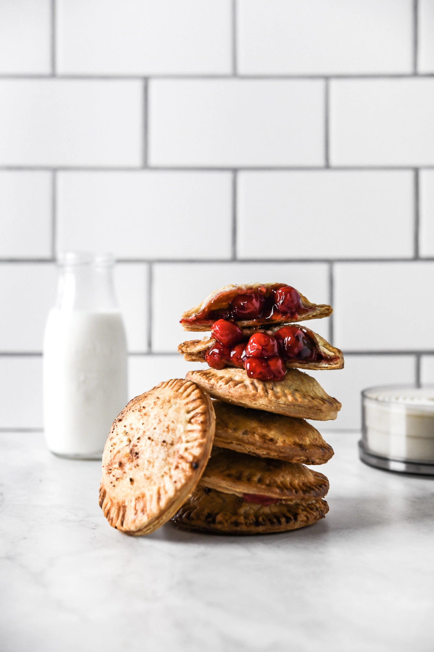 Der Ausstechersatz Rund glatt von de Buyer bietet 9 Größen für kreative Backprojekte. Hochwertig, leicht und einfach zu reinigen – perfekt für Plätzchen und mehr!