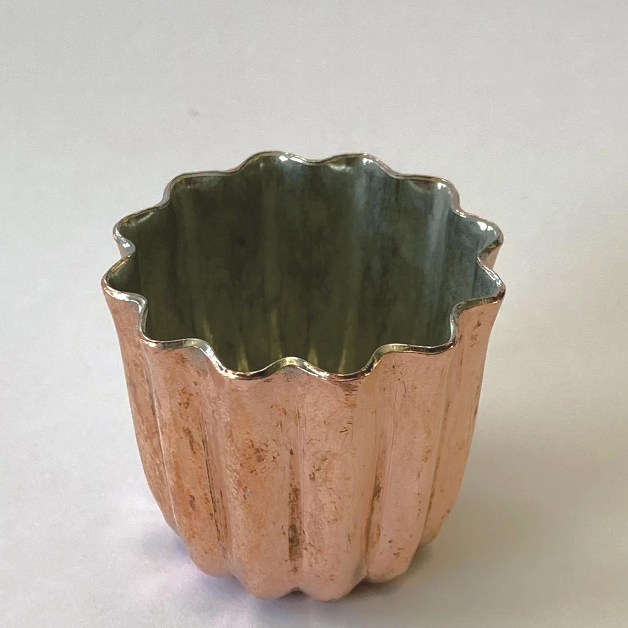 Kupfer Cannelés Form von de Buyer: Perfekte Backergebnisse garantiert.