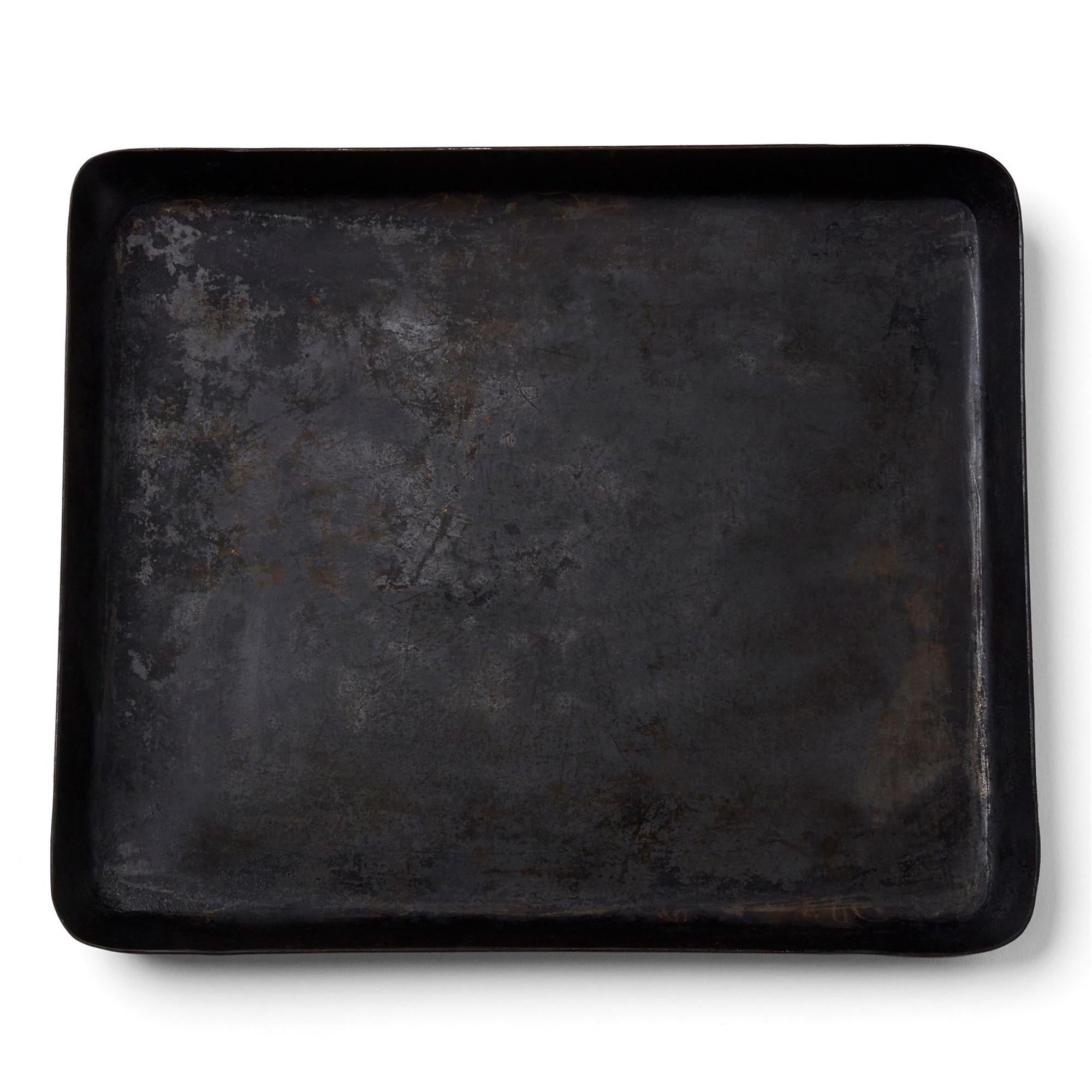 Das Delivita Ofengeschirr aus Gusseisen bietet perfekte Wärmeleitung und Hitzeverteilung für Kuchen, Brot und Aufläufe. Robust und stilvoll!