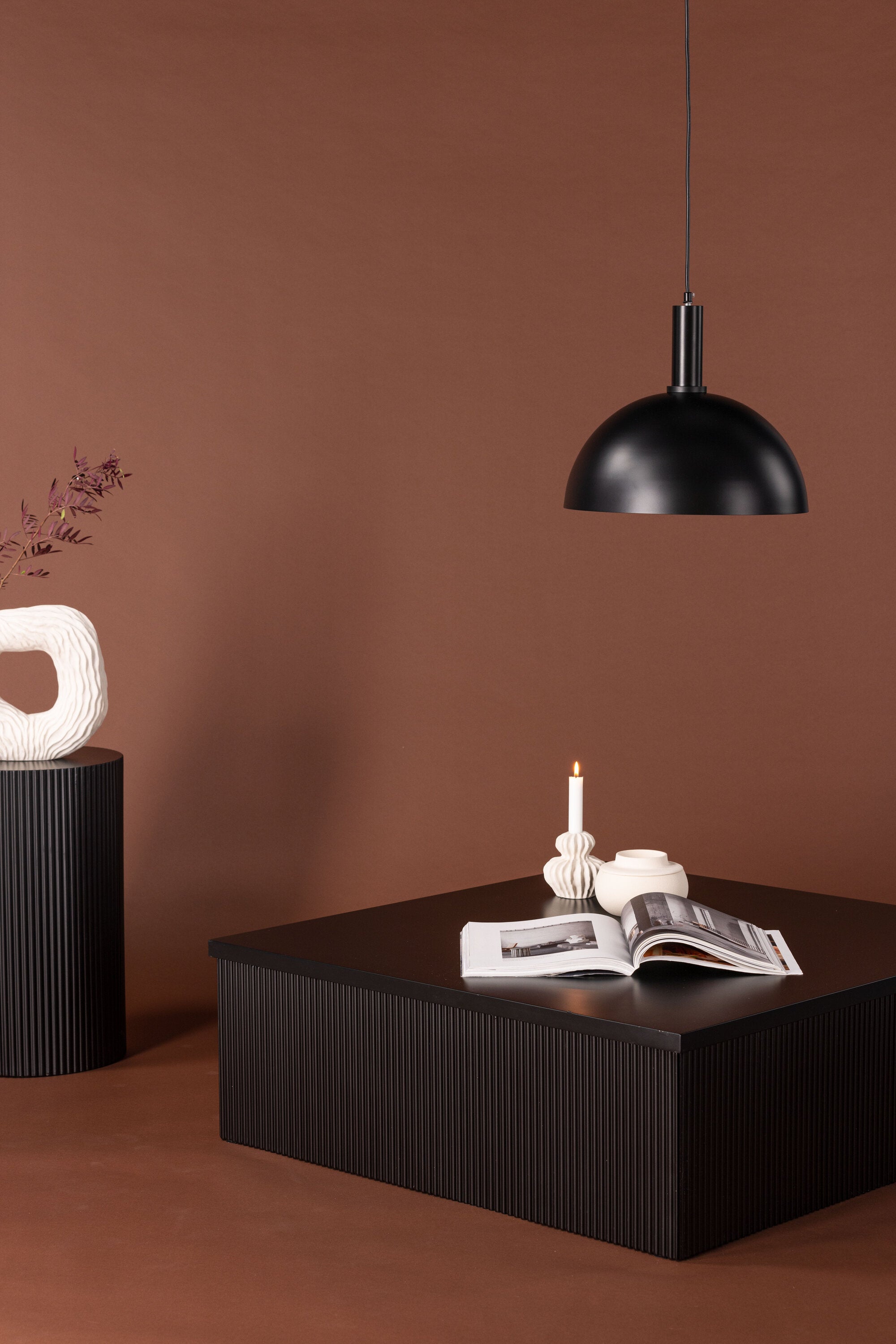 Narbonne Pendelleuchte in Schwarz präsentiert im Onlineshop von KAQTU Design AG. Pendelleuchte ist von Venture Home