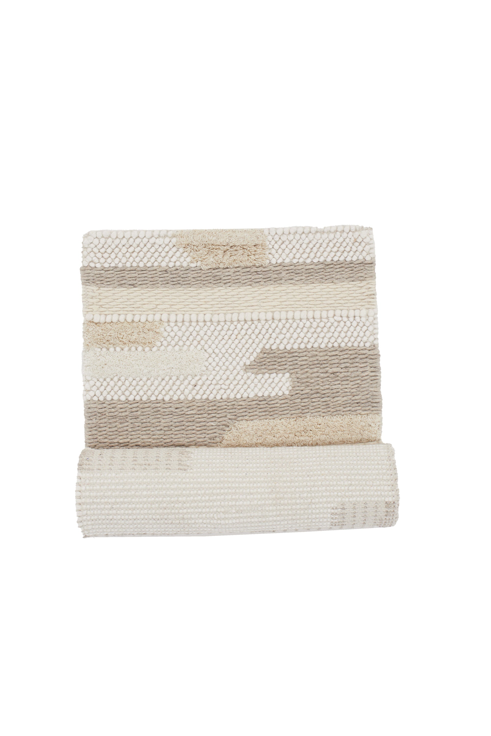 Sixteen Teppich in Beige präsentiert im Onlineshop von KAQTU Design AG. Teppich ist von Venture Home