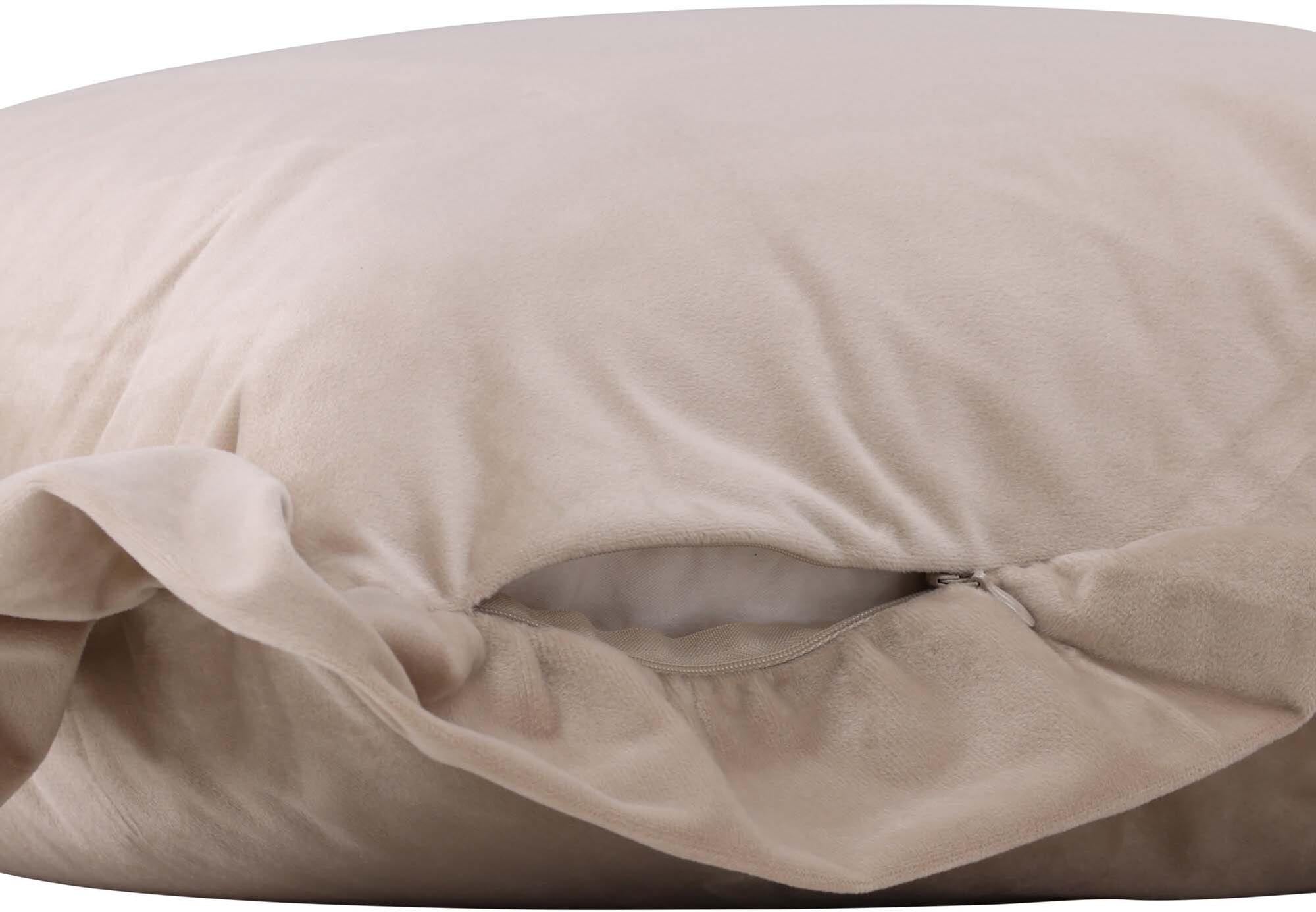 Hailey Kissenbezug in Beige präsentiert im Onlineshop von KAQTU Design AG. Deko Kissenbezug ist von Venture Home