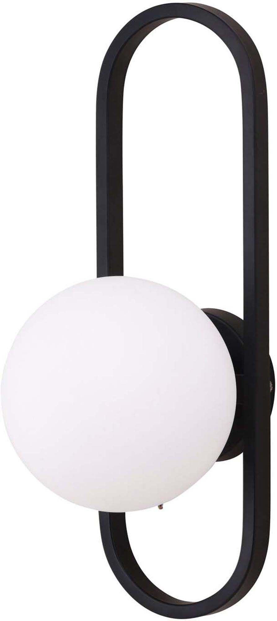 Die Alpes Wandleuchte von Venture Home bietet stilvolle Beleuchtung und zeitlose Eleganz. Perfekt für gemütliche Atmosphären in jedem Raum!