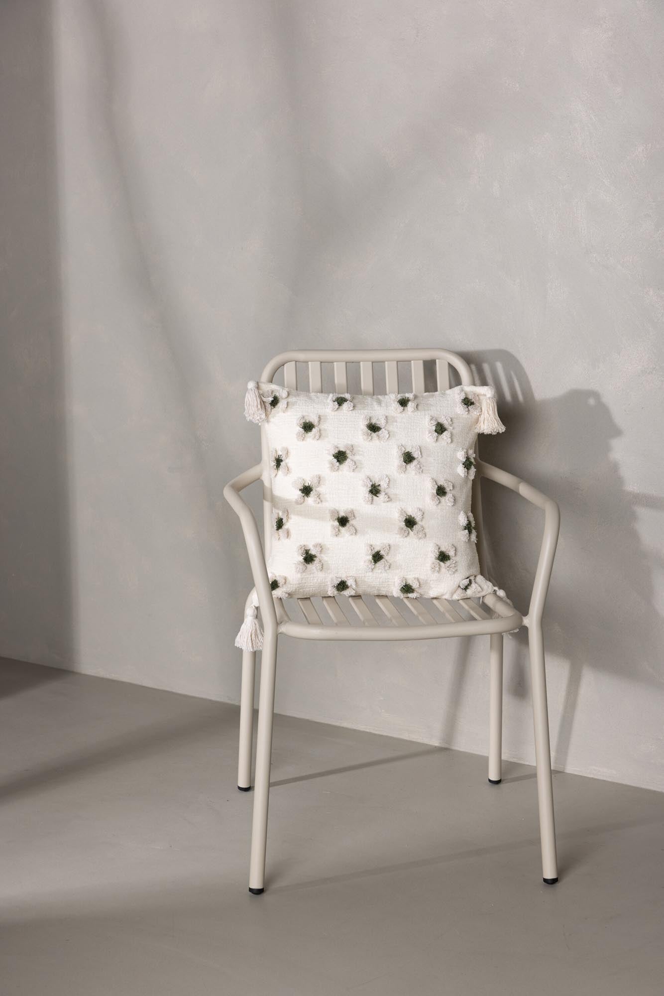 Millie Kissenbezug in Weiss präsentiert im Onlineshop von KAQTU Design AG. Deko Kissenbezug ist von Venture Home