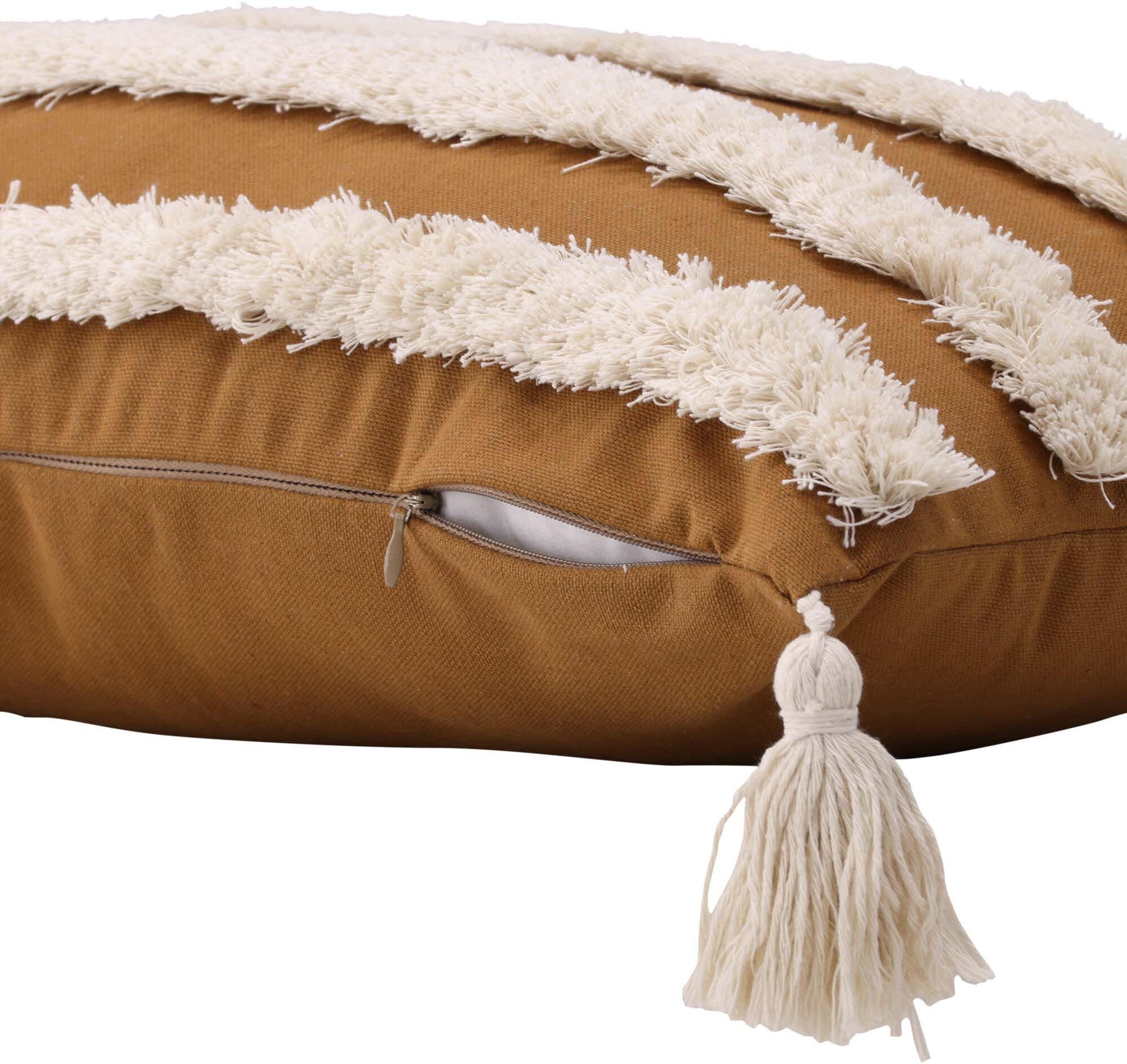 Stilvoller Elina Kissenbezug in warmem Rostbraun von Venture Home. Perfekt für einladende Wohnräume mit individuellem Flair.