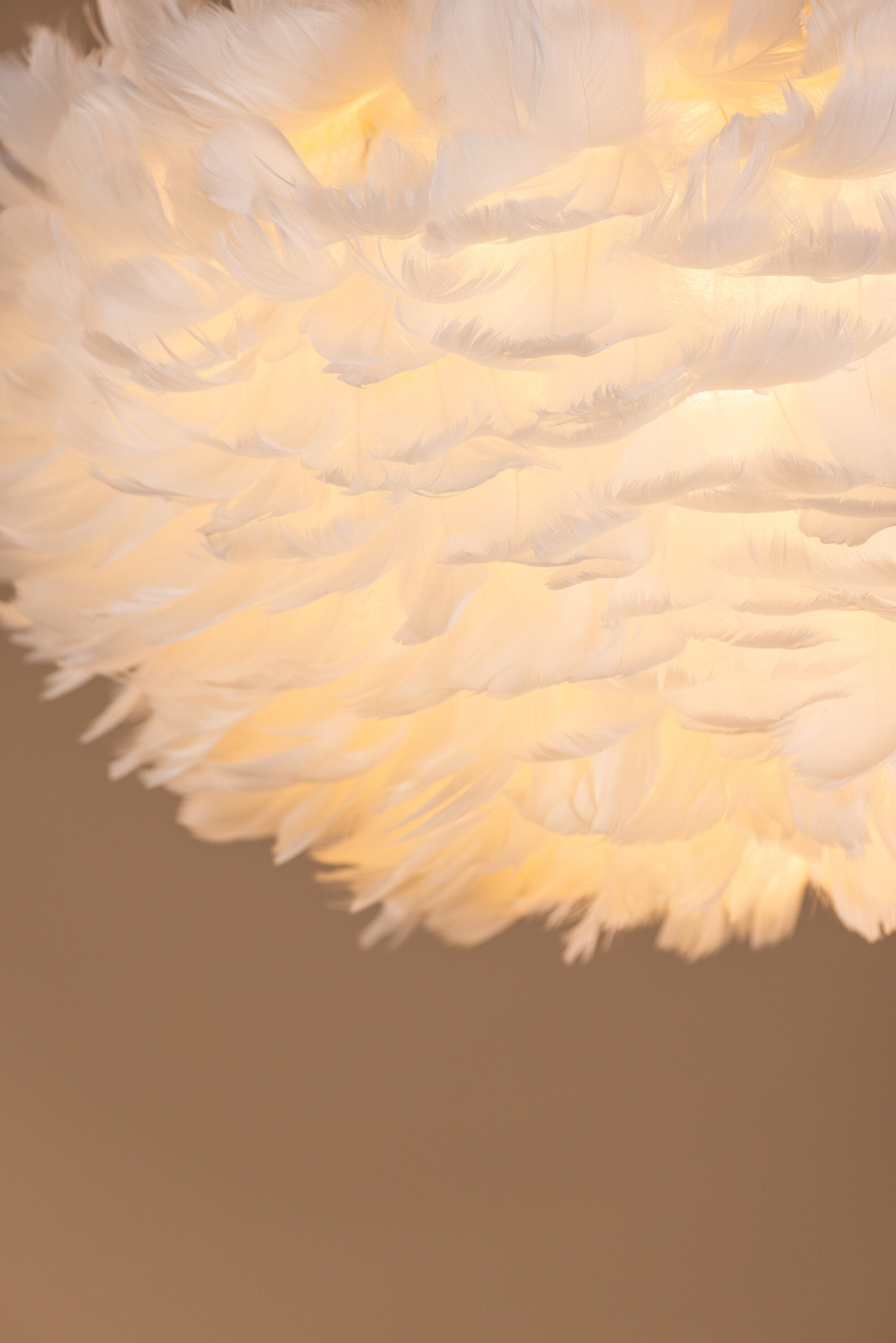 Nicola Pendelleuchte in Weiss präsentiert im Onlineshop von KAQTU Design AG. Pendelleuchte ist von Venture Home