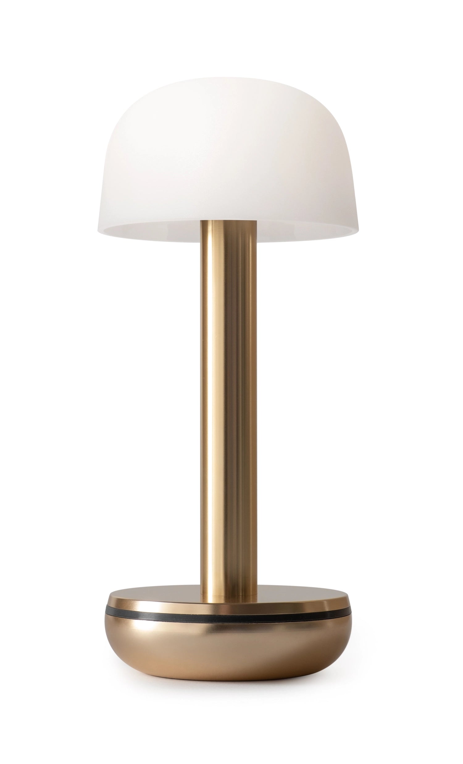 Entdecken Sie die elegante Humble Light Tischleuchte in Gold und Frosted. Ideal für jeden Raum, mit kompakten Maßen und hochwertigem Design.