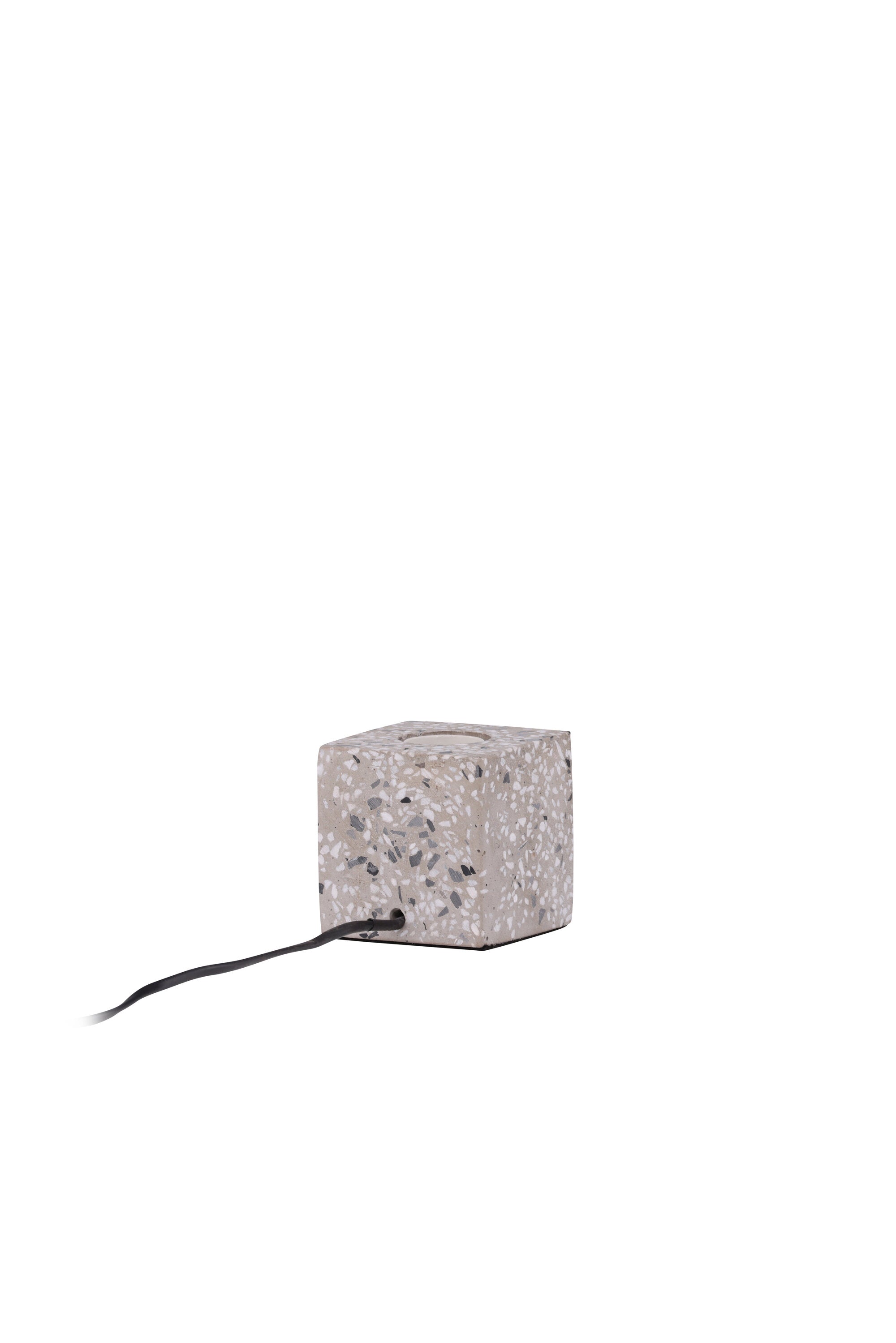Rilche Tischleuchte in Weiss präsentiert im Onlineshop von KAQTU Design AG. Tischleuchte ist von Venture Home