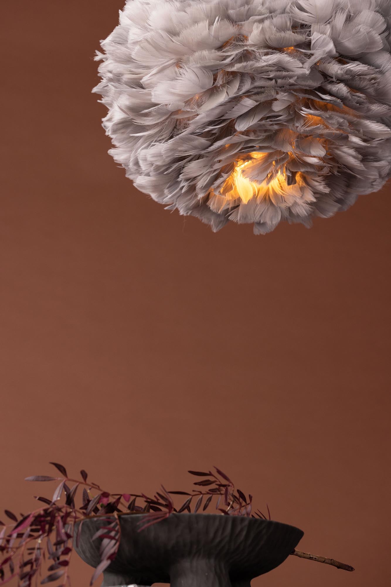 Nicola Pendelleuchte in Grau präsentiert im Onlineshop von KAQTU Design AG. Pendelleuchte ist von Venture Home