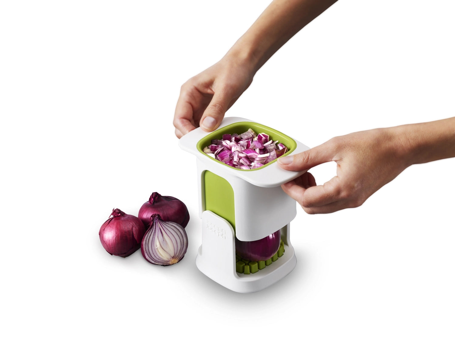 ChopCup von Joseph Joseph: innovativer Gemüsehacker für schnelles und einfaches Zerkleinern von Gemüse und Kräutern, ideal für jede Küche.
