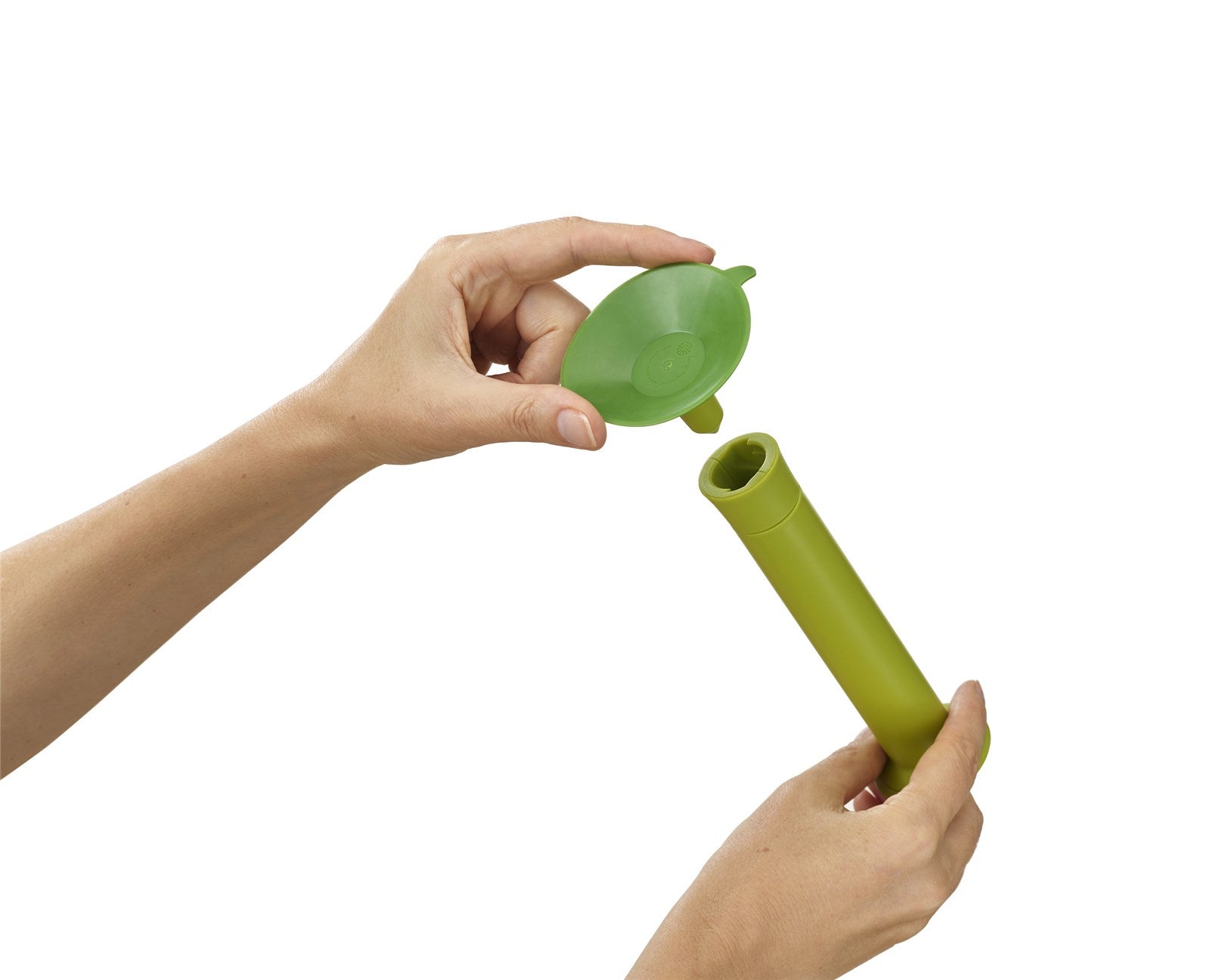 Kompaktes, spülmaschinenfestes Salat-Schleudersieb von Joseph Joseph: Effizient, ästhetisch, vielseitig für frische Salate.