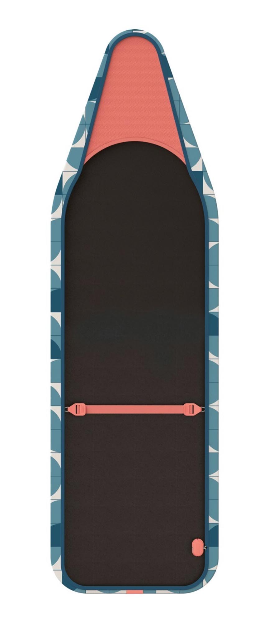 Flexa Bügelbrettbezug 135 cm in Mosaik-Blau von Joseph Joseph: Robustes, wasserabweisendes Design aus 100% Baumwolle für effizientes Bügeln.