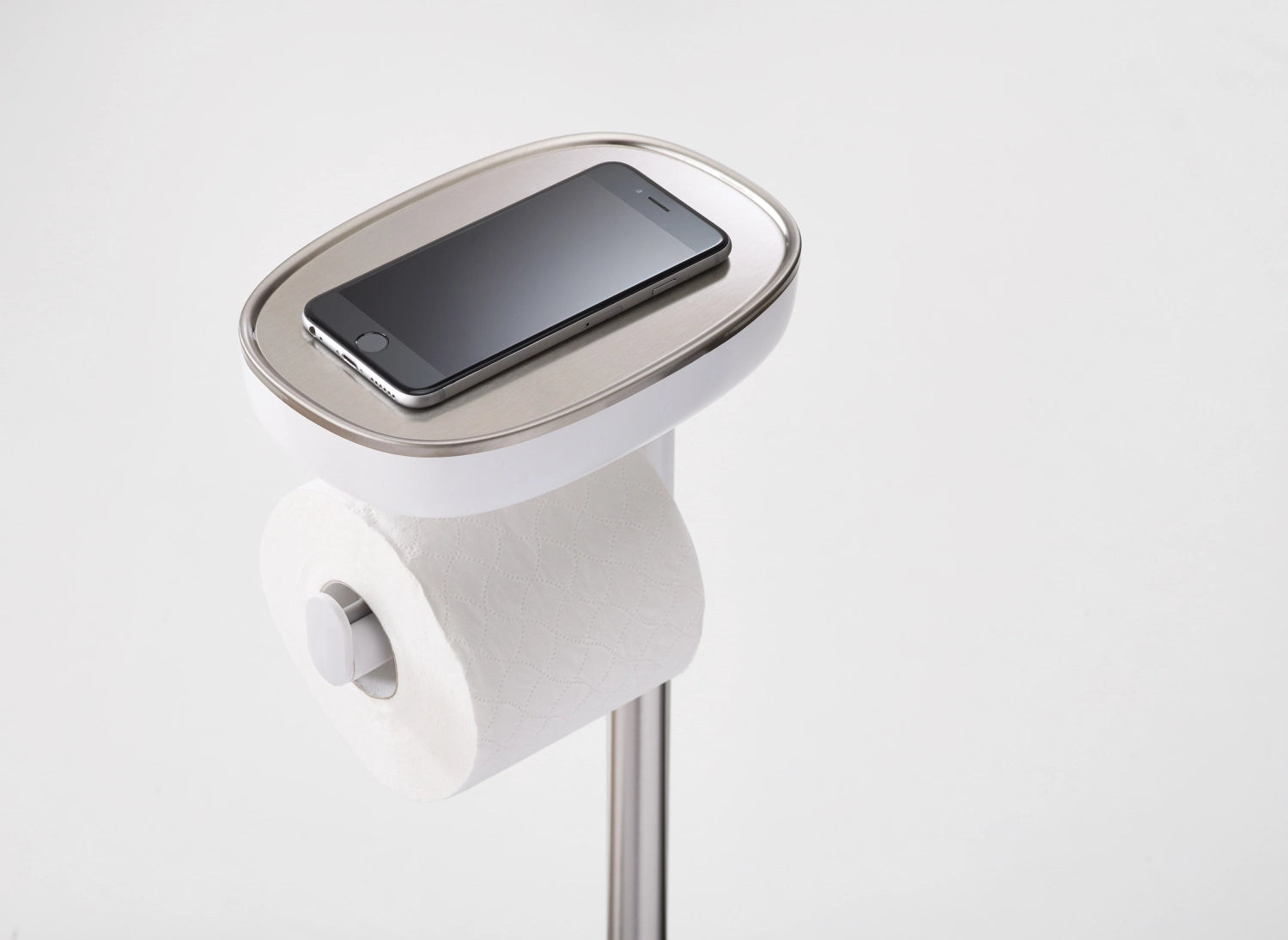 Moderner Toilettenpapier-Ständer mit integrierter Bürste von Joseph Joseph, ideal für funktionale und stilvolle Badezimmergestaltung.
