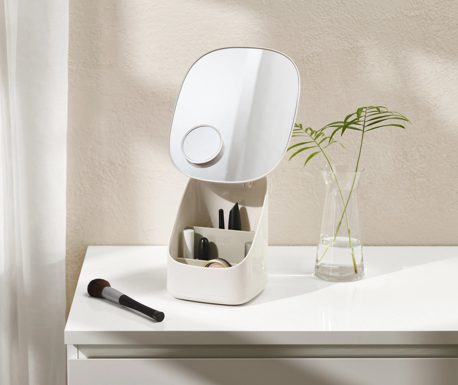 <tc>Viva</tc> base mirror with cosmetic organizer, 21x18.5x23cm