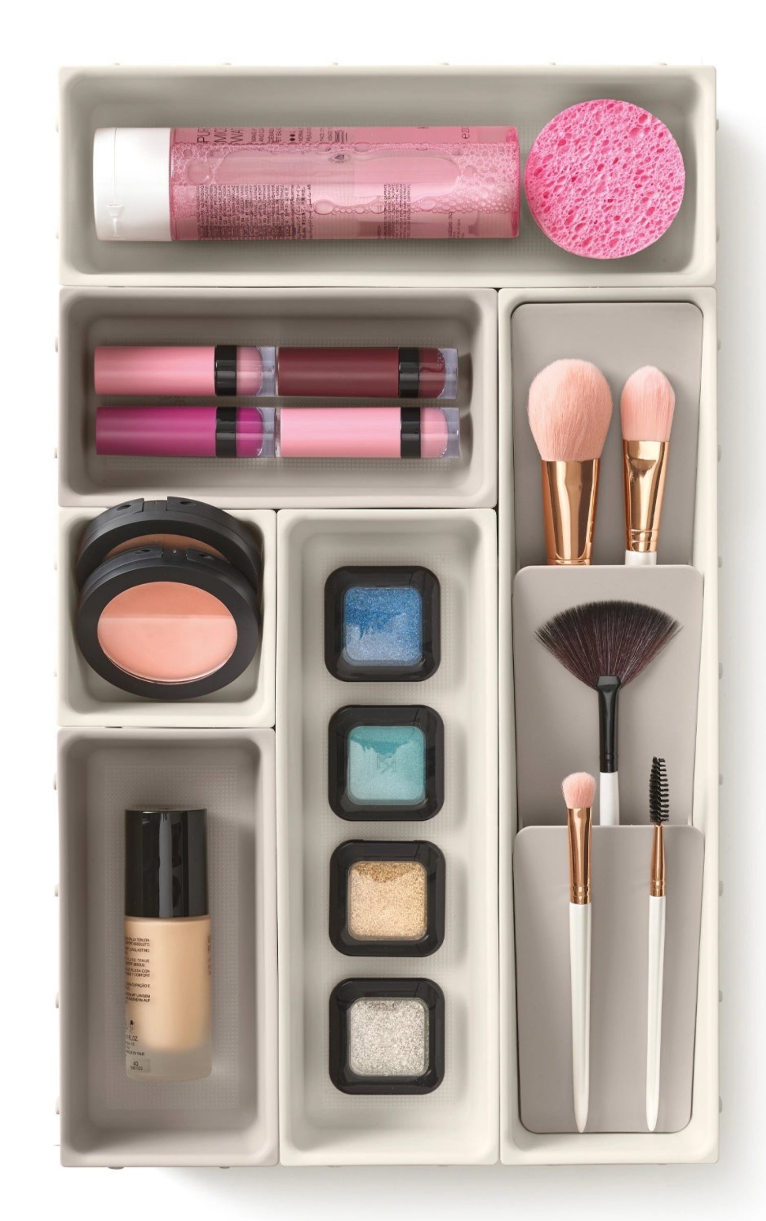 Praktisches 7-teiliges Makeup-Organizer-Set von Joseph Joseph, perfekt für die stilvolle Aufbewahrung und Ordnung von Beauty-Produkten.