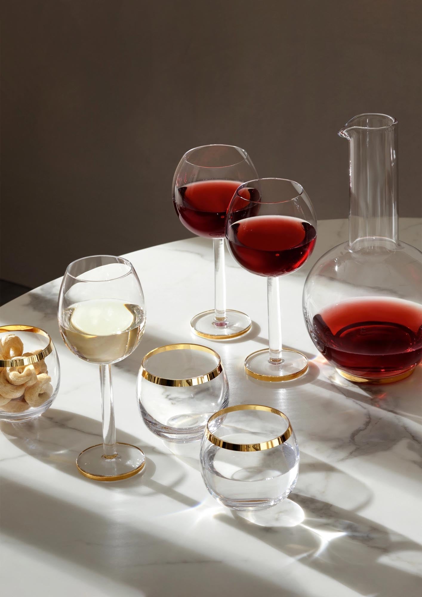 Elegante 1.5l Karaffe von LSA in edlem Gold, ideal für besondere Anlässe und geschmackvolle Tischgestaltung.