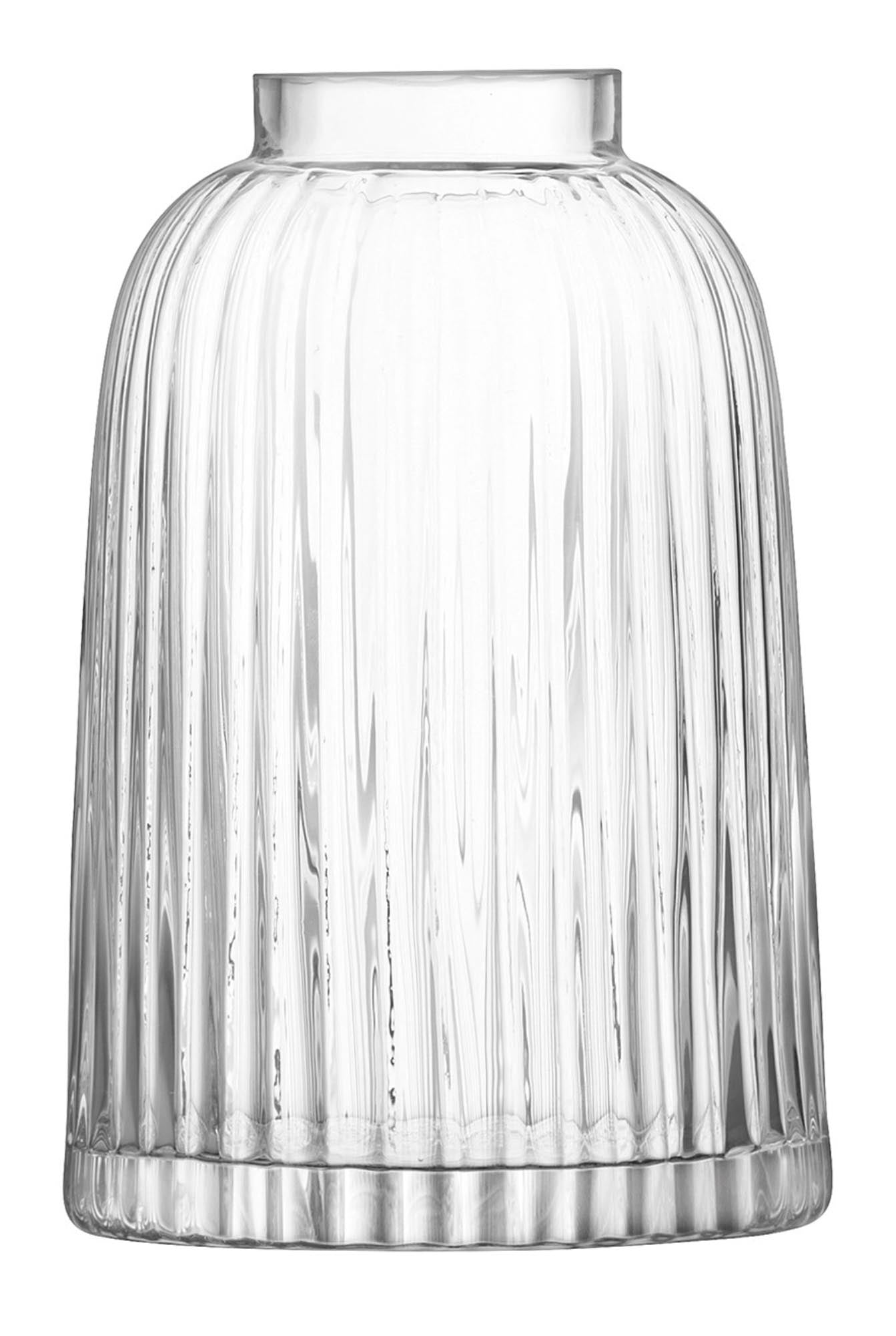 Entdecken Sie die elegante Pleat Vase H20cm von LSA International. Aus mundgeblasenem Glas, ideal für Blumen und stilvolle Dekoration.
