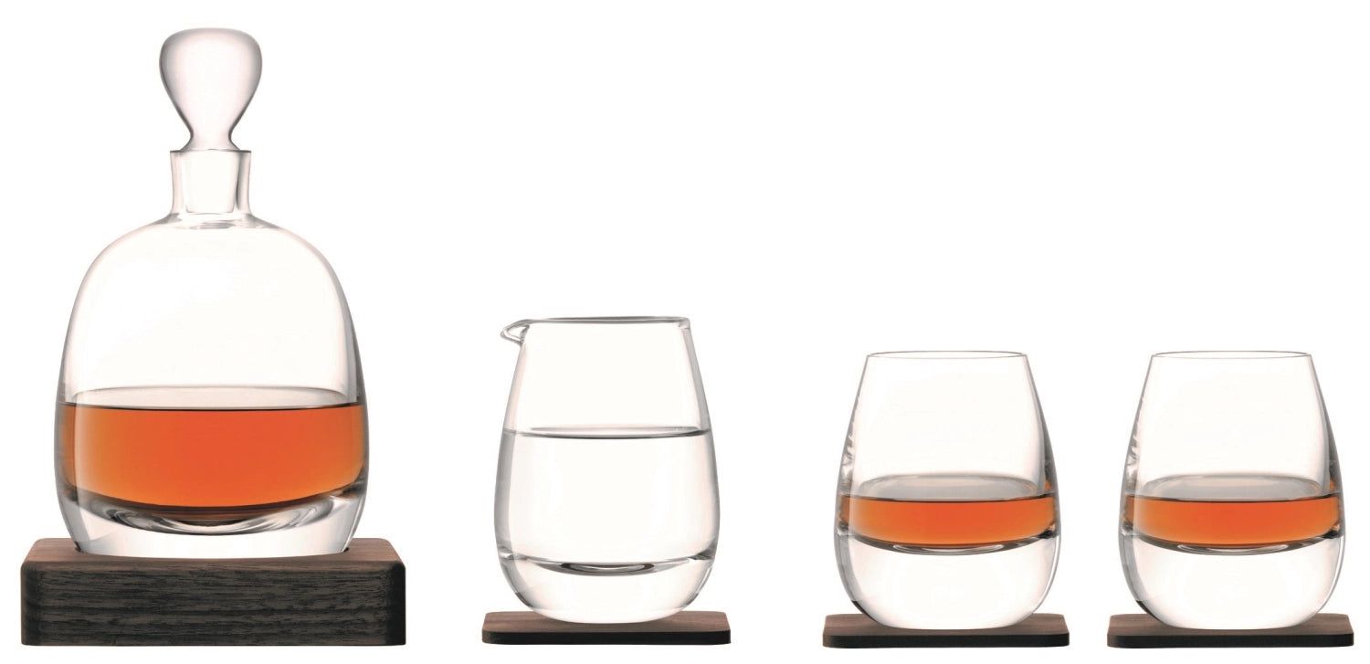 Eleganter Oona Teppich von Normann Copenhagen in sanften Farben, ideal für moderne Wohnräume und stilvolle Akzente.