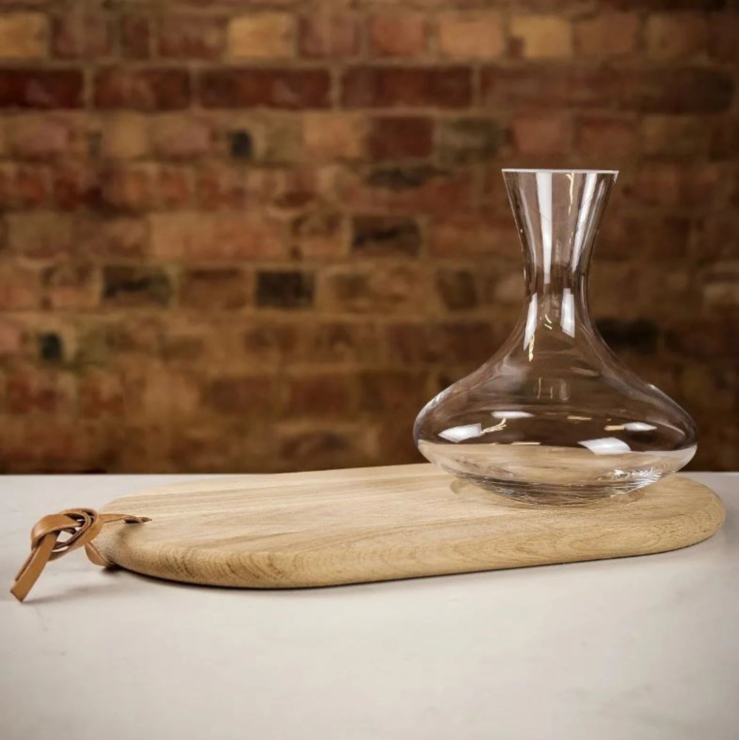 Wine cheese plate made of oak wine carafe - 1.4L clear