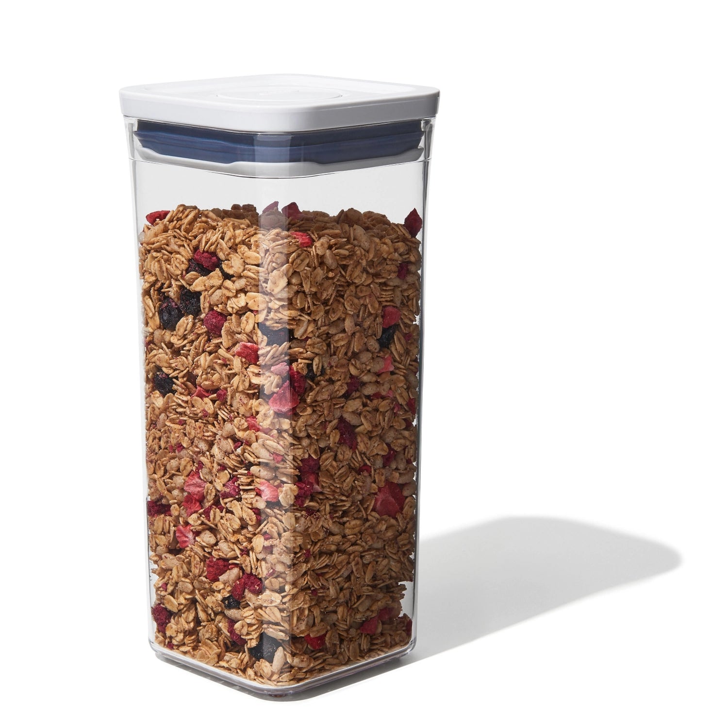 Kompakter OXO POP 2.0 Vorratsbehälter in quadratischer Form (10.6x10.6x24 cm, 1.6 l) – perfekt für die ordentliche Lagerung von Snacks und Zutaten.