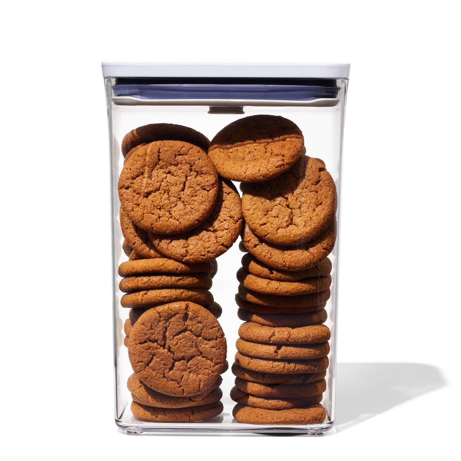 Transparenter OXO POP 2.0 Vorratsbehälter in rechteckiger Form, 16x10.5x24 cm, perfekt für die praktische Aufbewahrung von Snacks und Zutaten.