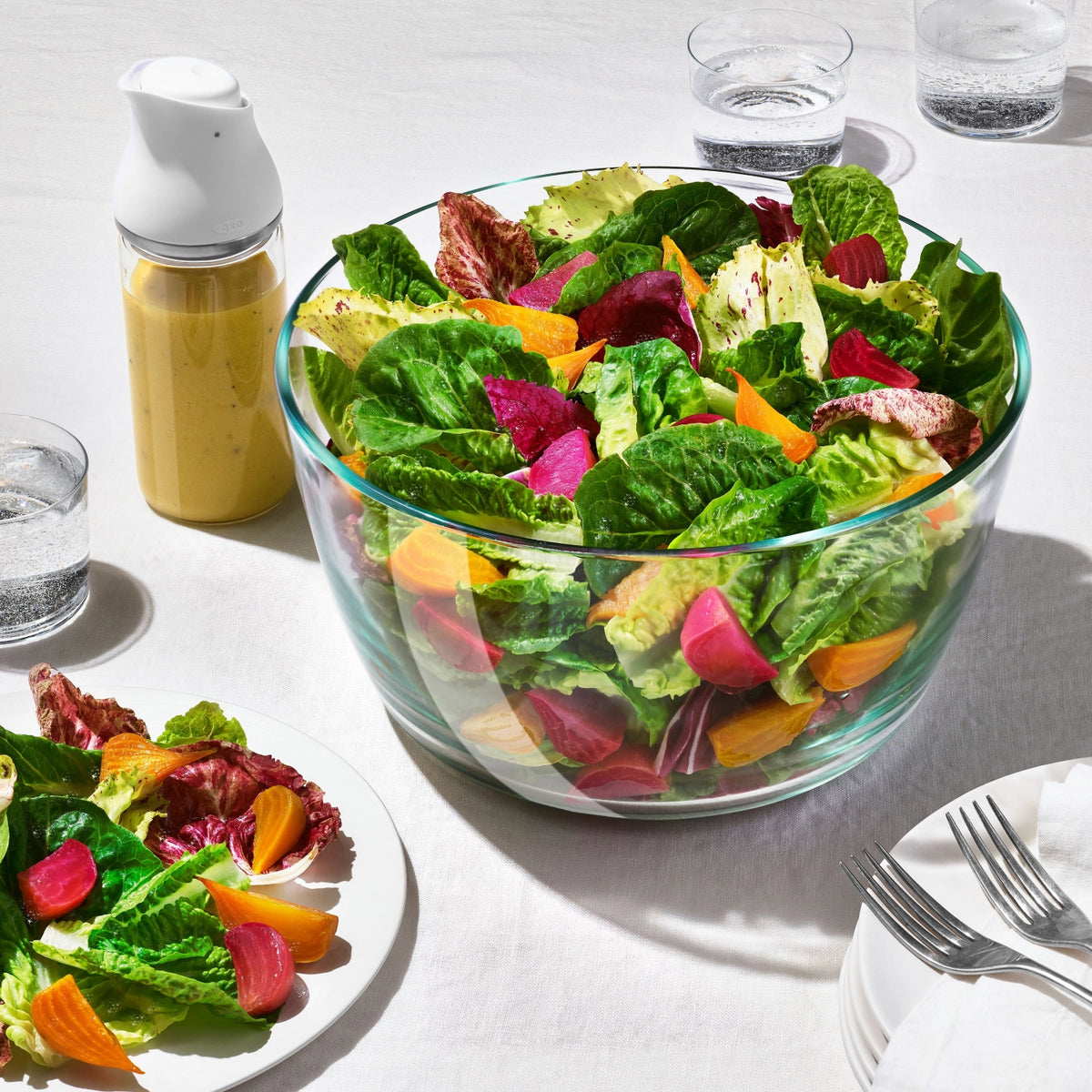 OXO Good Grips Glas-Salatschleuder in Transparent präsentiert im Onlineshop von KAQTU Design AG. Salatzubehör ist von OXO