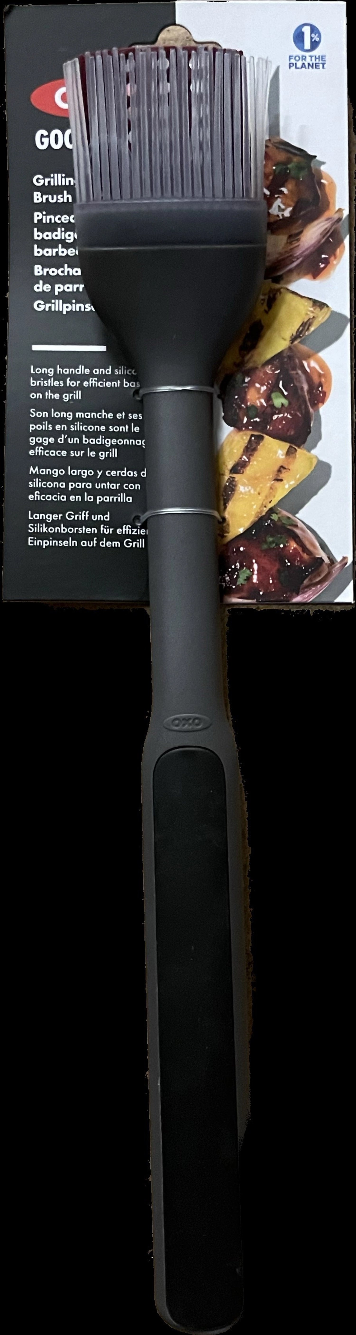 Der OXO Good Grips Grillpinsel vereint Funktionalität und Komfort, ideal zum gleichmäßigen Auftragen von Marinaden und Saucen beim Grillen.