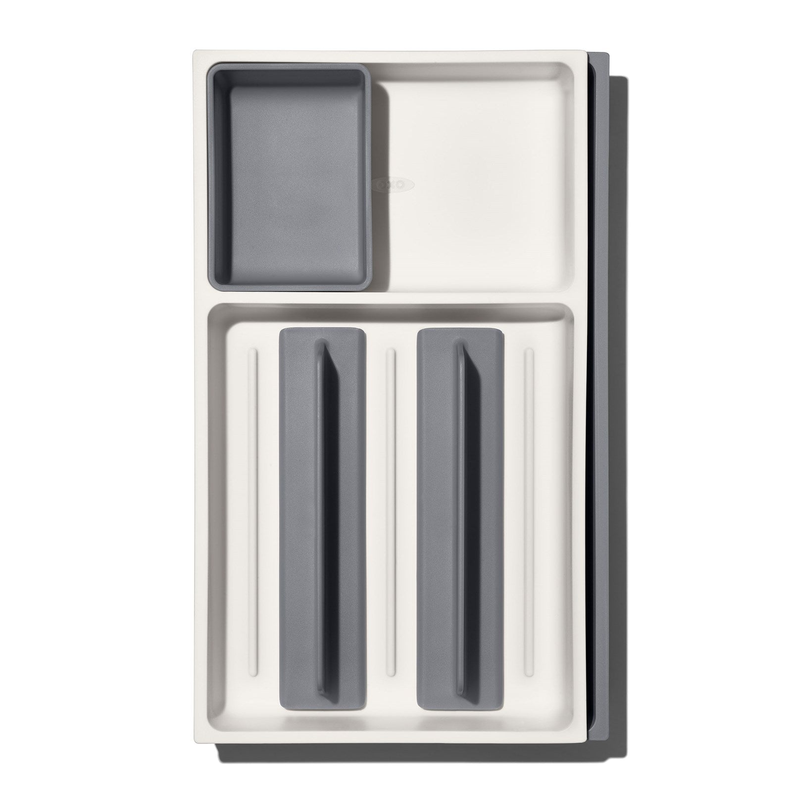 Die OXO Good Grips Schubladeneinlage bietet eine flexible, stilvolle Lösung zur optimalen Organisation Ihrer Schubladen. Perfekt für Küche und Büro!