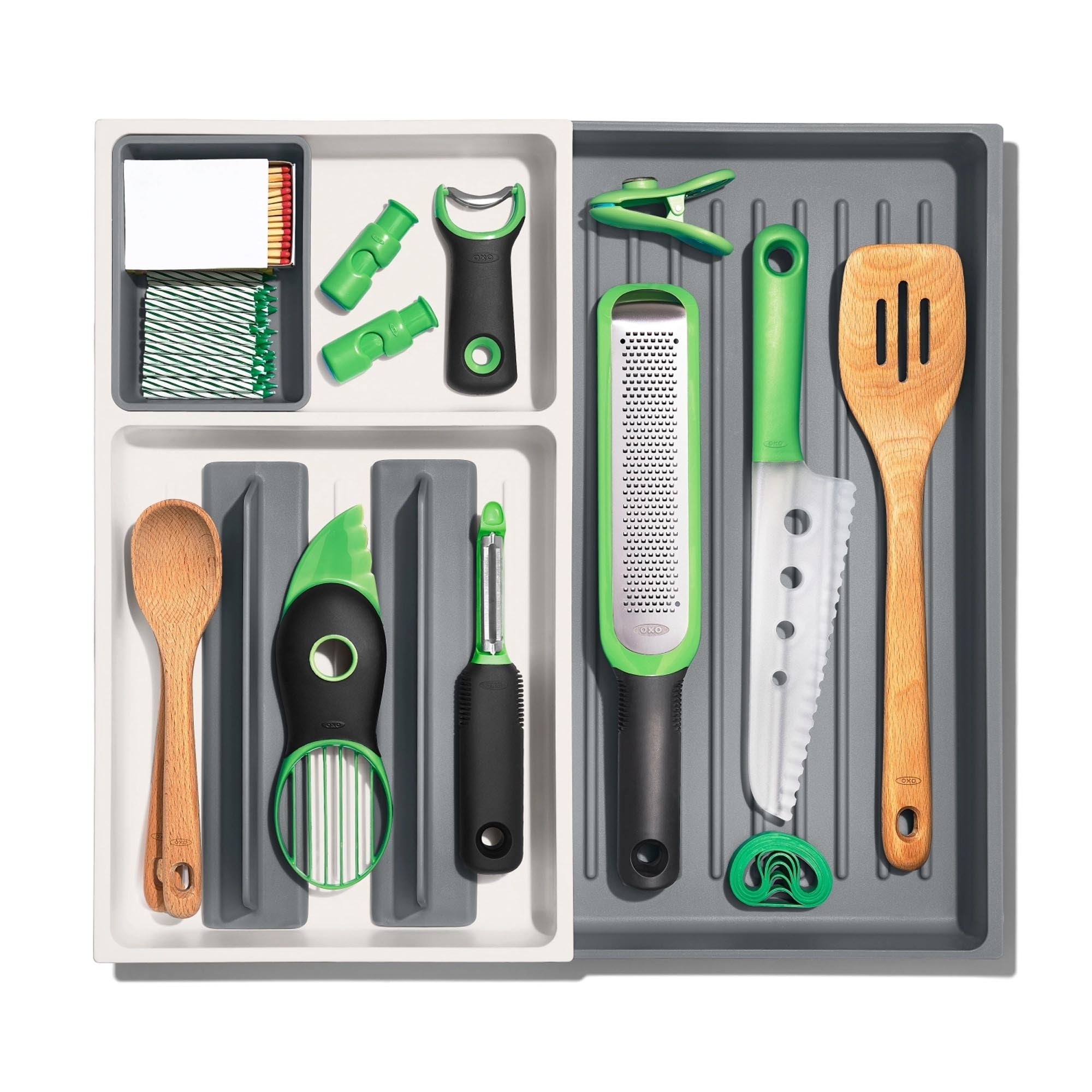 OXO Good Grips Schubladeneinlage: Flexibel erweiterbar, langlebig und rutschfest – ideal für eine organisierte und stilvolle Aufbewahrung.