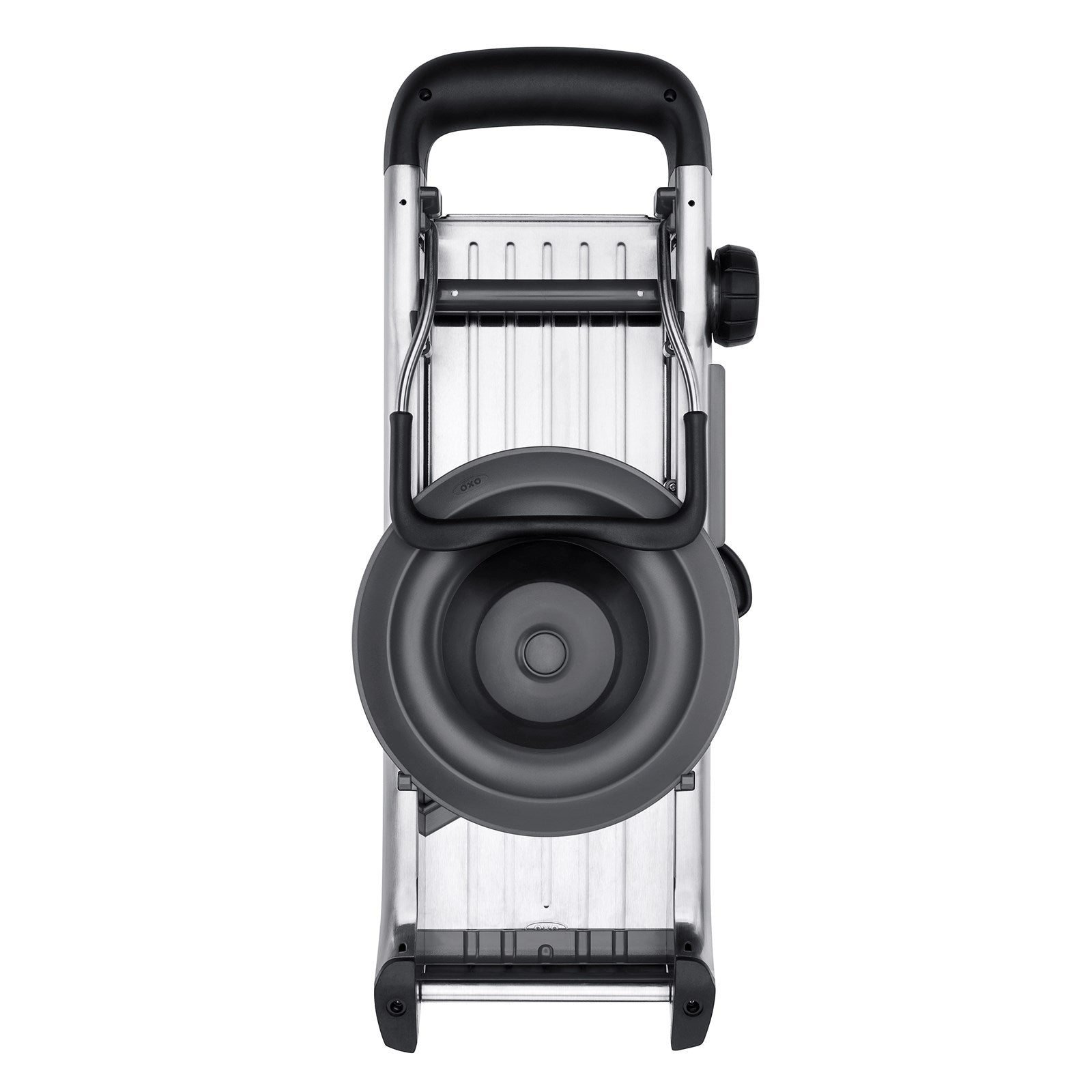 Entdecken Sie die OXO Chef Mandoline 2.0: Ideal zum schnellen und gleichmäßigen Schneiden von Obst und Gemüse. Robust, sicher und einfach zu bedienen!