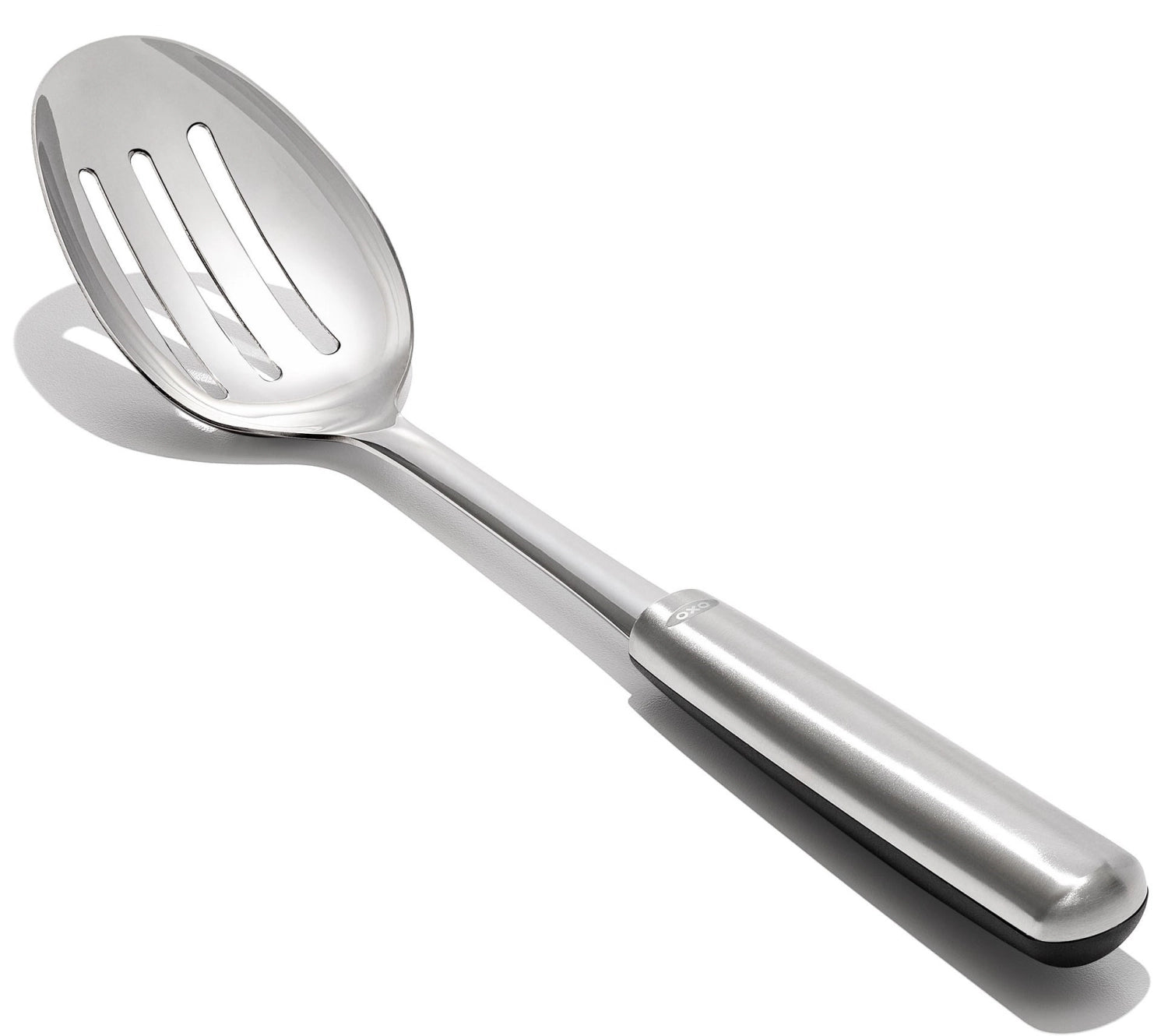 Hochwertiger Good Grips Steel Schlitzlöffel von OXO, ideal zum Abtropfen und Servieren, ausgestattet mit ergonomischem, rutschfestem Griff für optimalen Komfort.