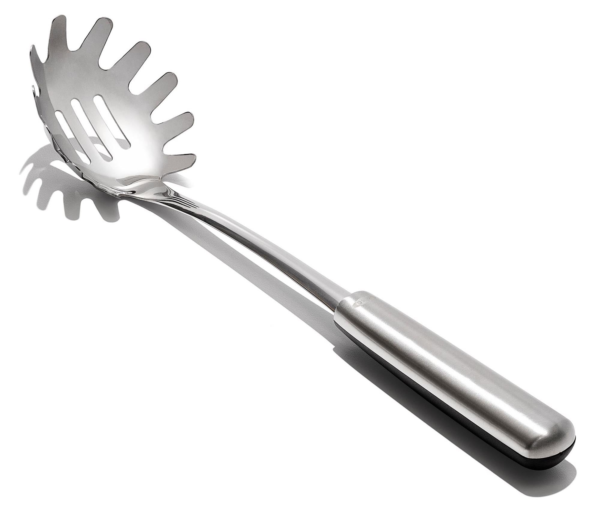 Der OXO Good Grips Spaghettiheber (32 cm) aus robustem Edelstahl vereinfacht das Servieren von Pasta. Ergonomisches Design für müheloses Handling.