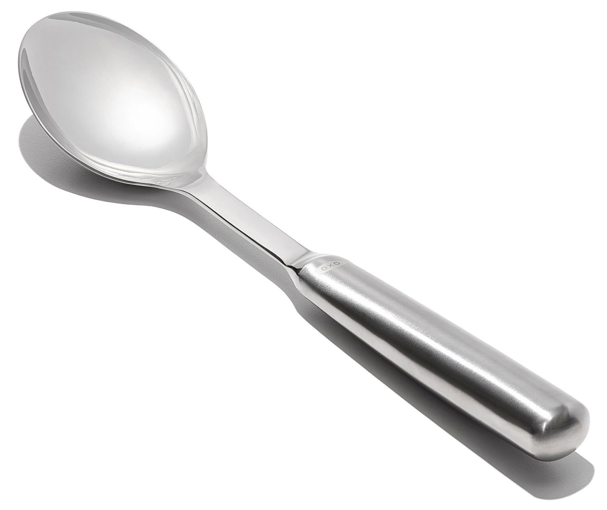 Der OXO Good Grips Servierlöffel (27 cm) aus hochwertigem Edelstahl bietet eine perfekte Mischung aus Eleganz und Praktikabilität, ideal für jede Küche.