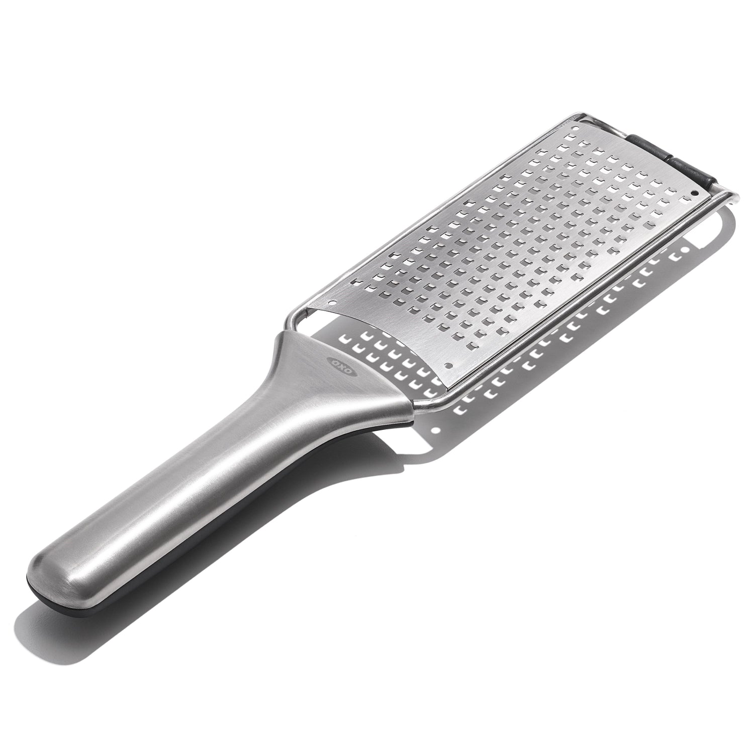 Hochwertige OXO Good Grips Edelstahlreibe, 29 cm, perfekt für müheloses Reiben von Käse, Gemüse und mehr, mit ergonomischem Griff für besten Komfort.