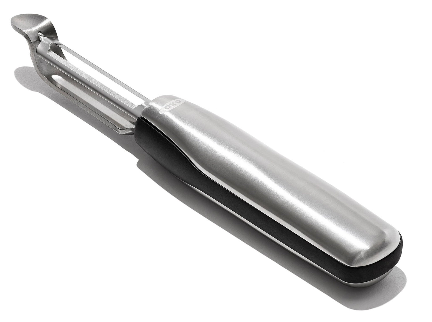 Robuster Y-Schäler aus Edelstahl von OXO, 13 cm lang, ideal für müheloses Schälen von Obst und Gemüse mit ergonomischem, rutschfestem Griff.