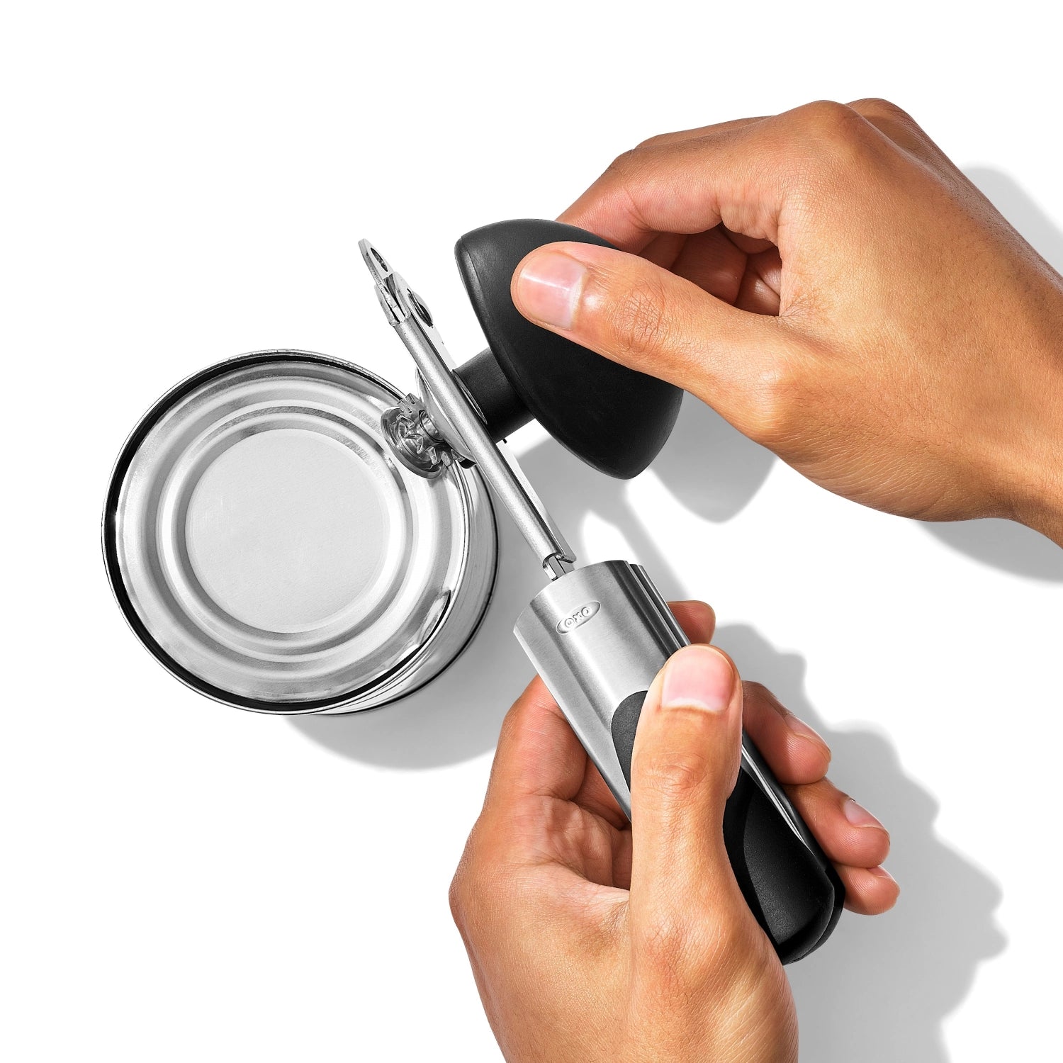 OXO Good Grips Dosenöffner, ergonomisches Design für müheloses Öffnen von Dosen, rutschfeste Griffe für sicheren Halt, ideal für die Küche.