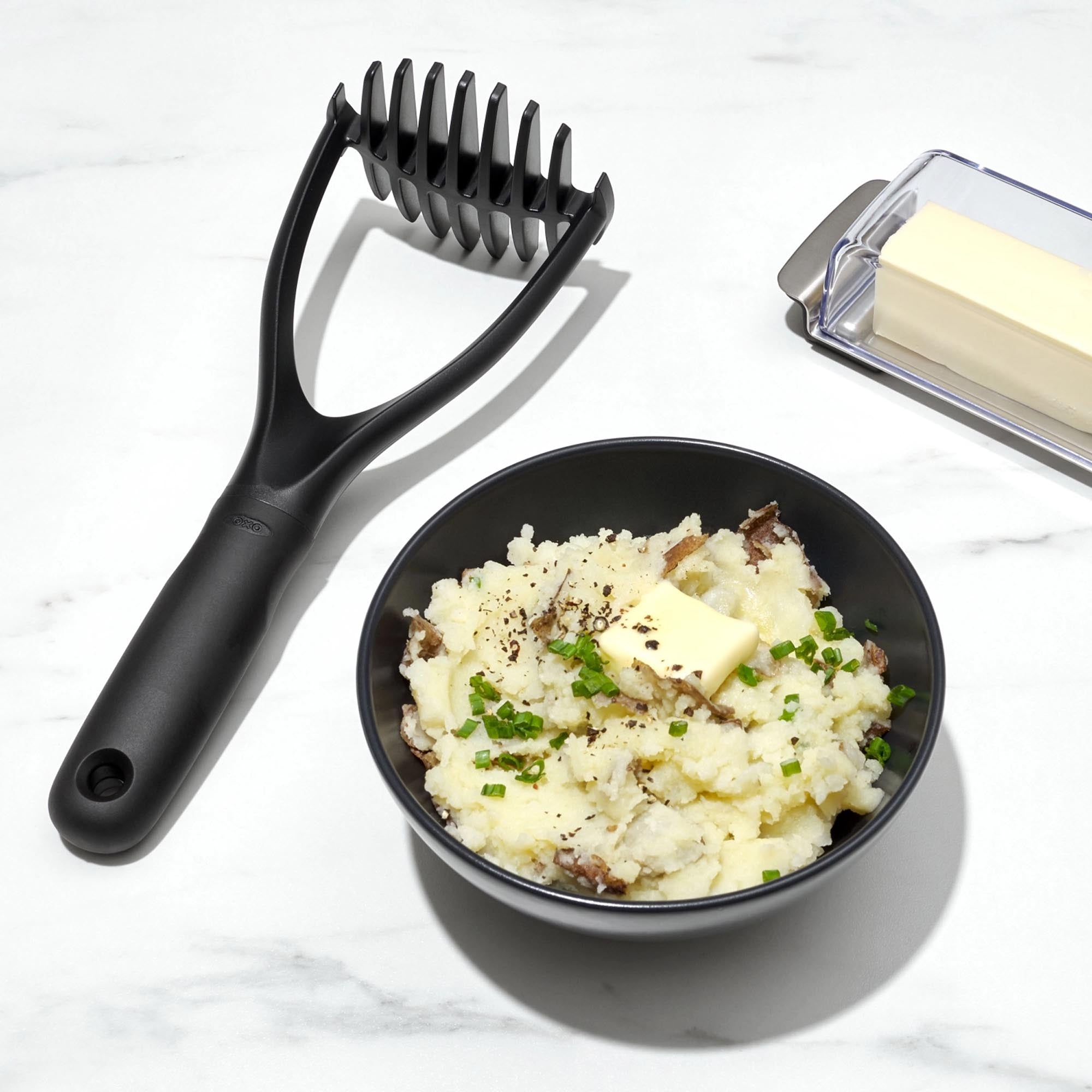 OXO Nylon Kartoffelstampfer: Perfekt für müheloses Stampfen.