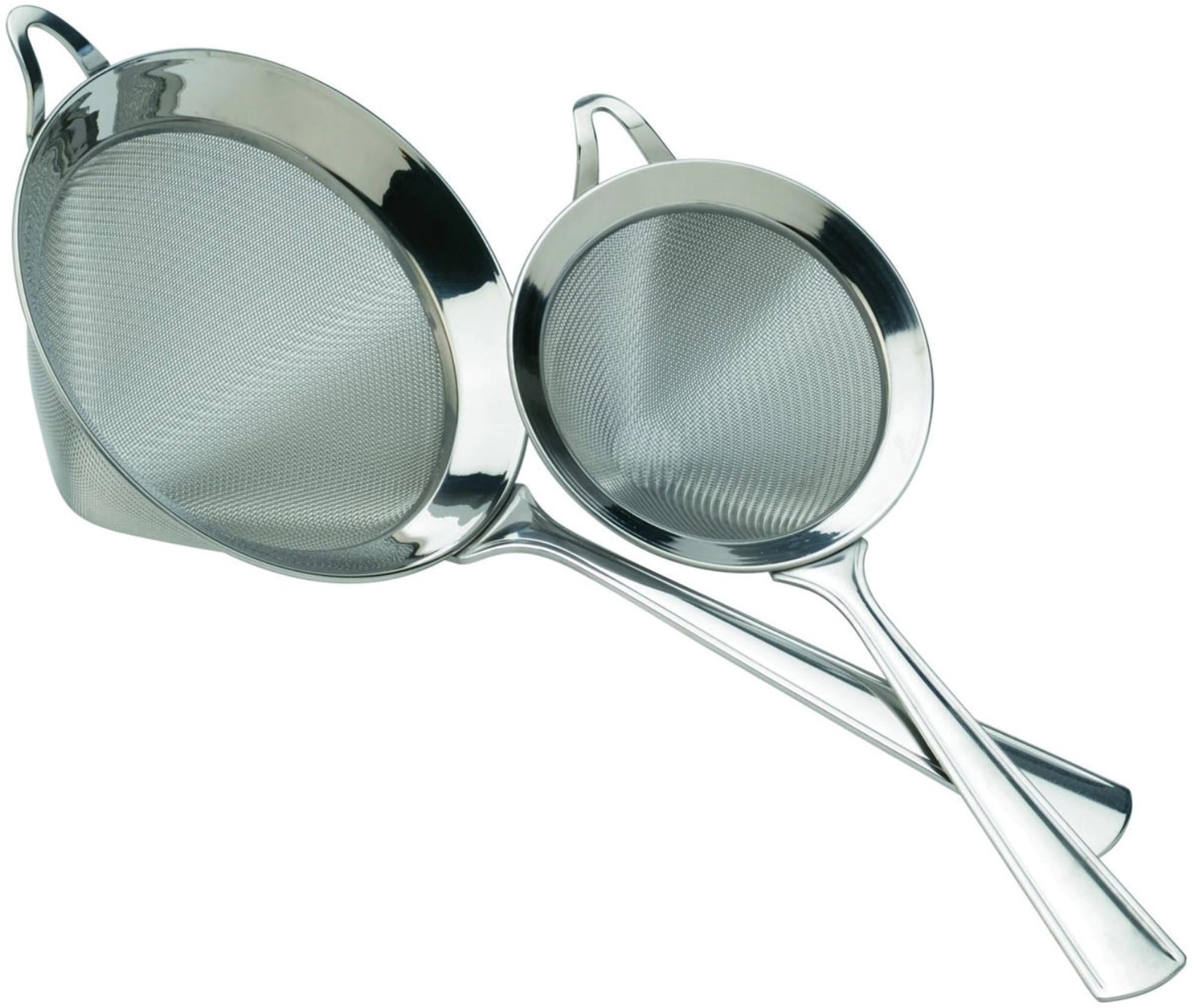 Entdecken Sie das Piazza Spitzsieb mit Stiel aus hochwertigem Edelstahl. Ideal zum Abseihen von Flüssigkeiten, hygienisch und langlebig.