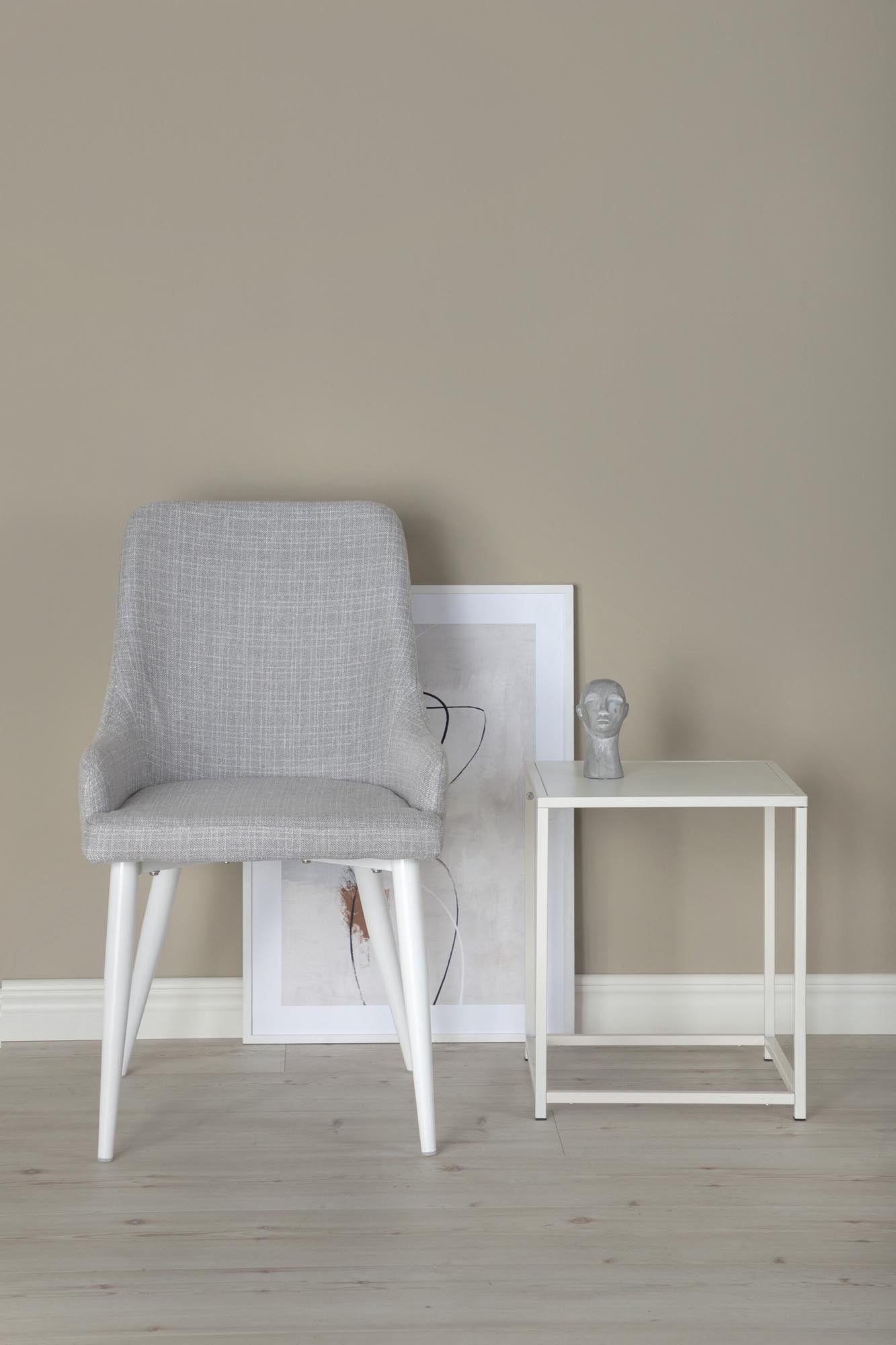 Plaza Stuhl in Hellgrau / Weiss präsentiert im Onlineshop von KAQTU Design AG. Stuhl ist von Venture Home
