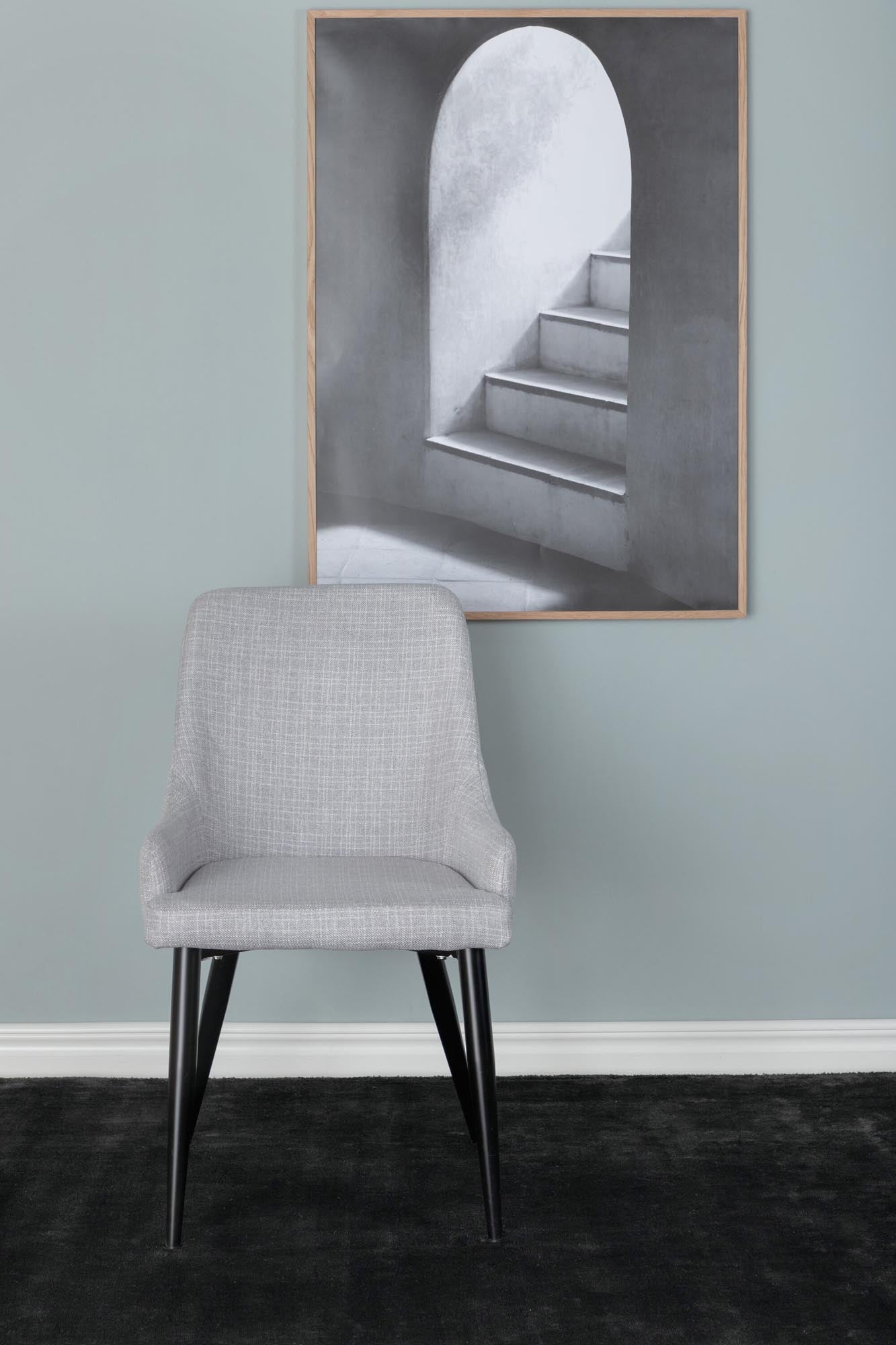Plaza Stuhl in Hellgrau / Schwarz präsentiert im Onlineshop von KAQTU Design AG. Stuhl ist von Venture Home