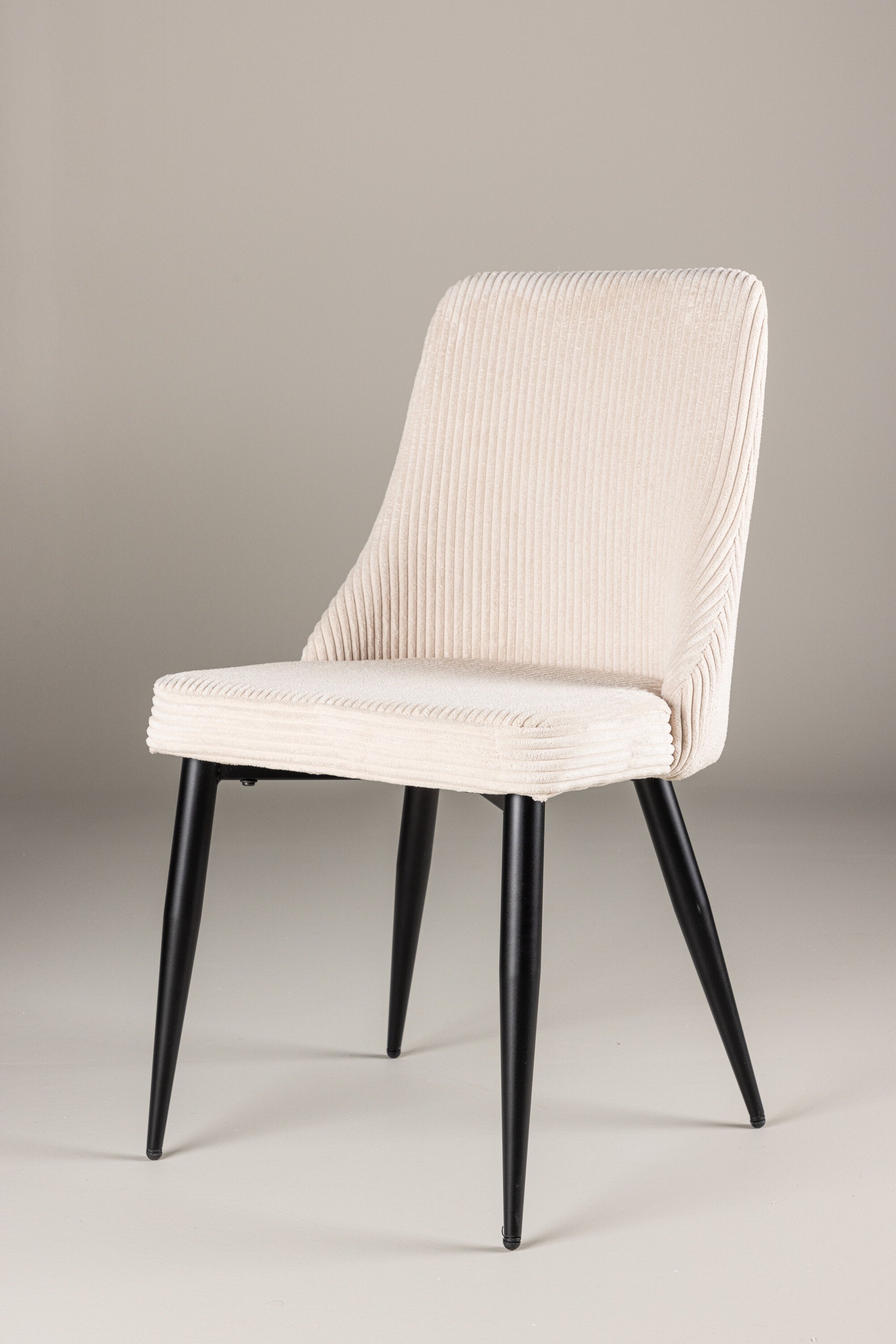 Leone Esszimmerstuhl in Beige präsentiert im Onlineshop von KAQTU Design AG. Stuhl ist von Venture Home