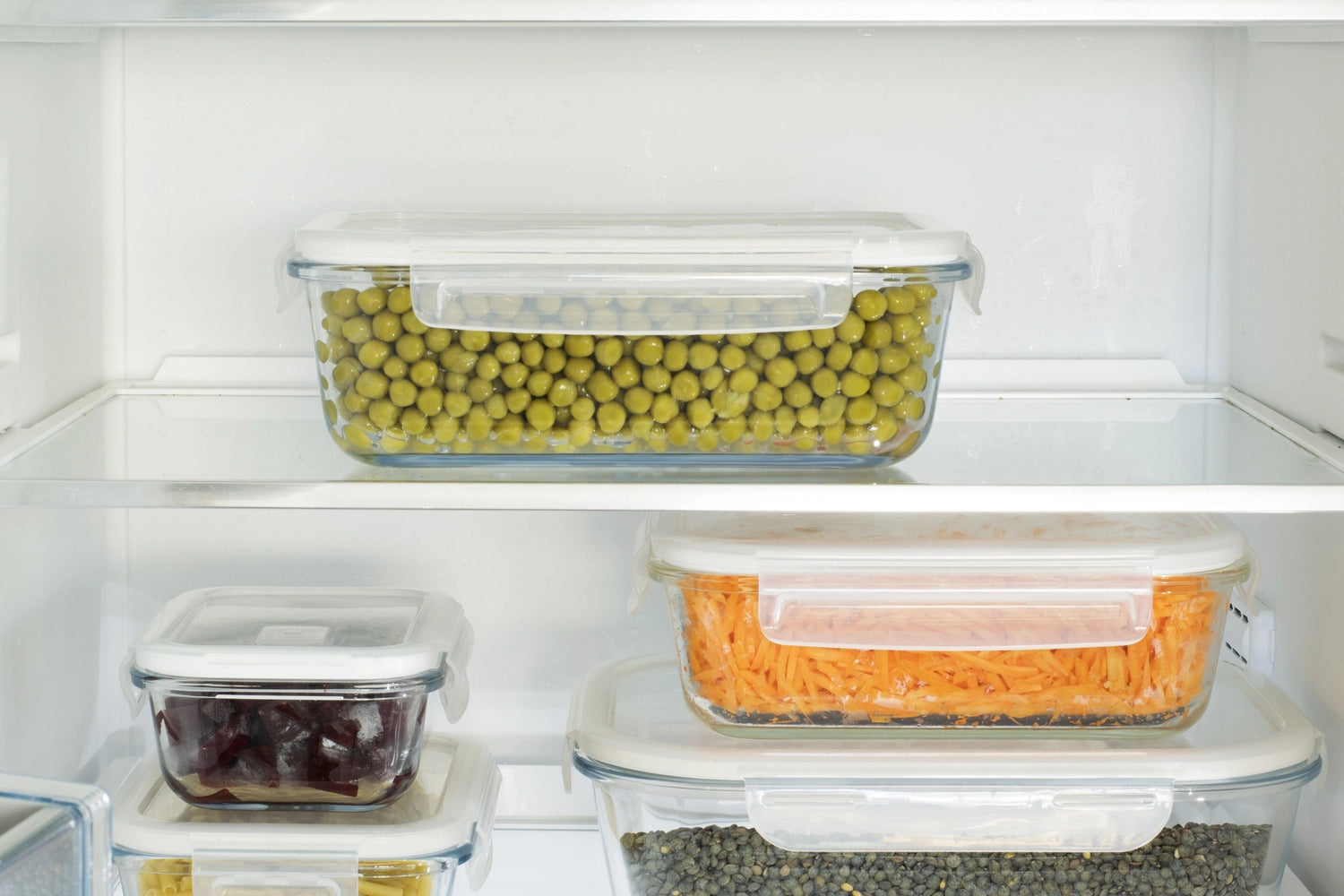 Die Pebbly Glas Vorratsdose (1,5 l) mit Ventil bietet stilvolle Aufbewahrung für Lebensmittel. Hochwertiges Borosilikatglas, langlebig und hygienisch.